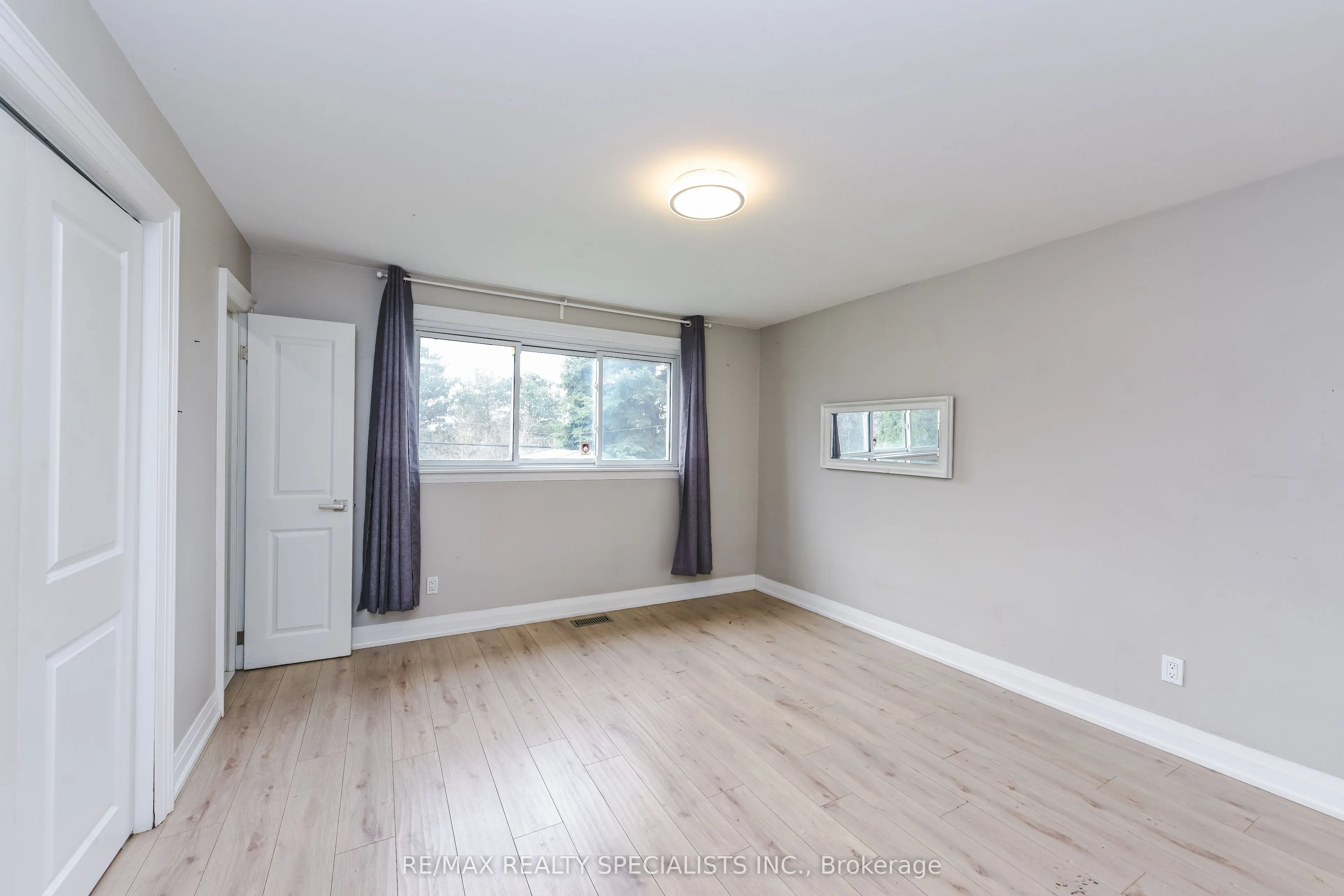 137 Avondale Boulevard #Upper Portion