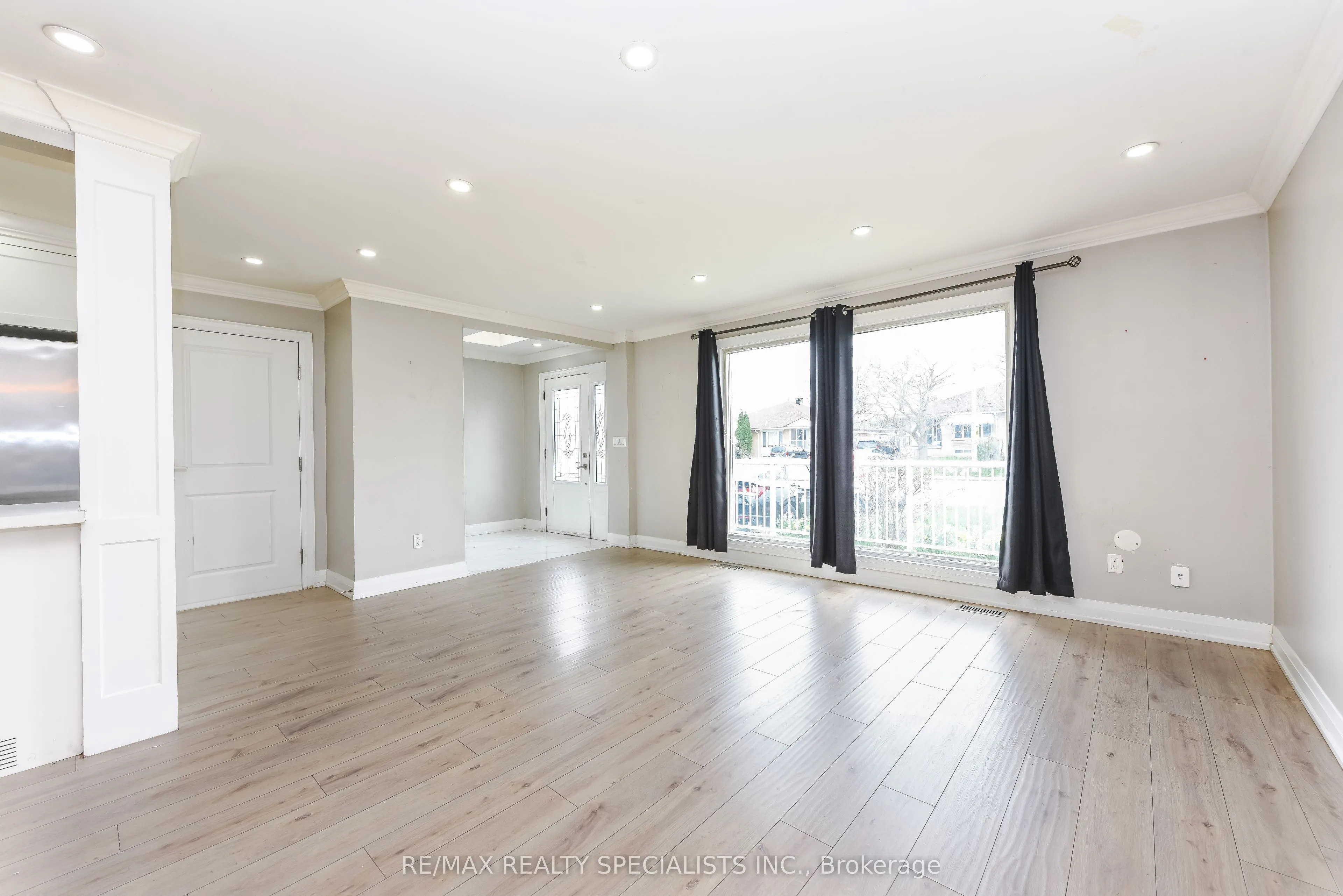 137 Avondale Boulevard #Upper Portion