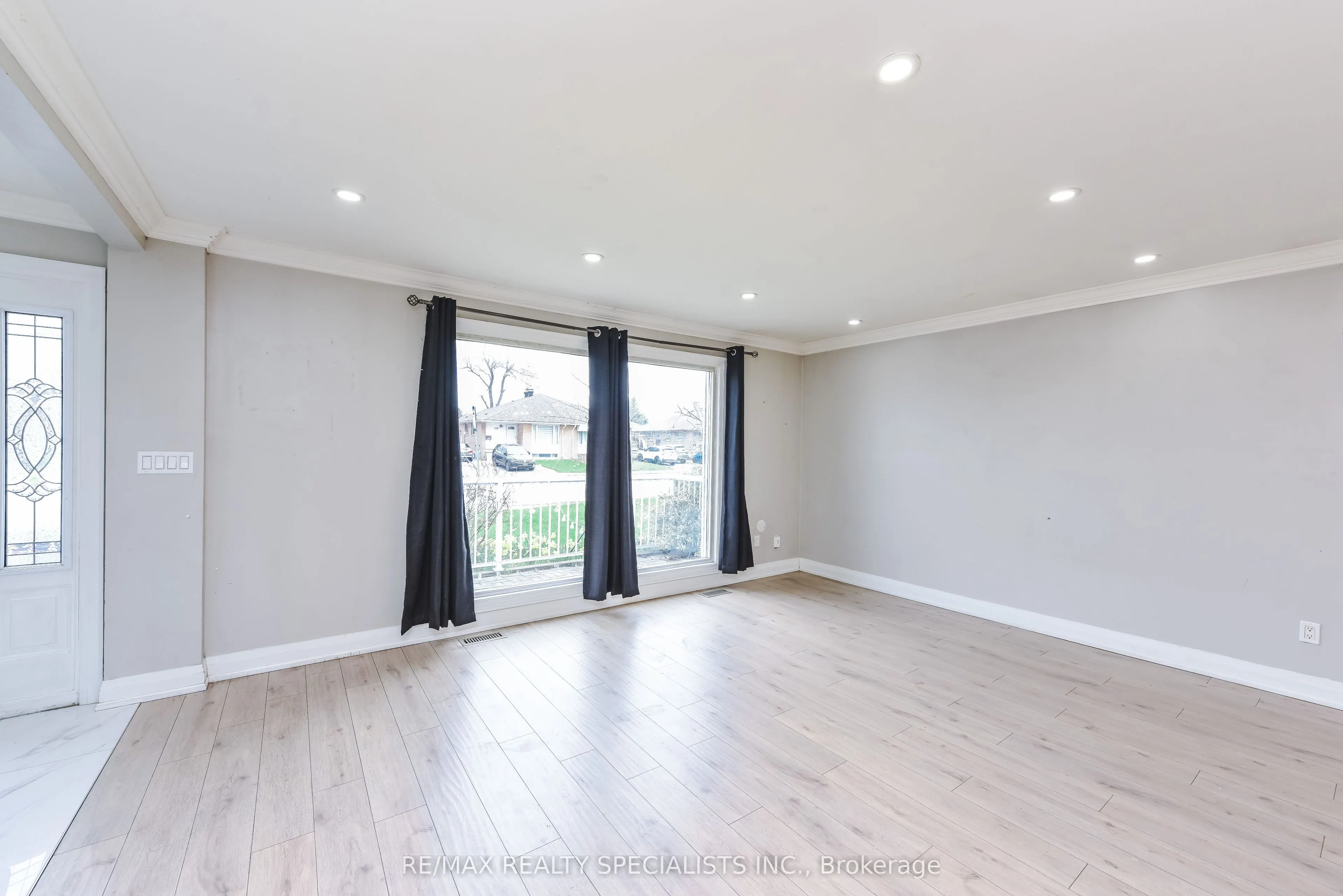 137 Avondale Boulevard #Upper Portion