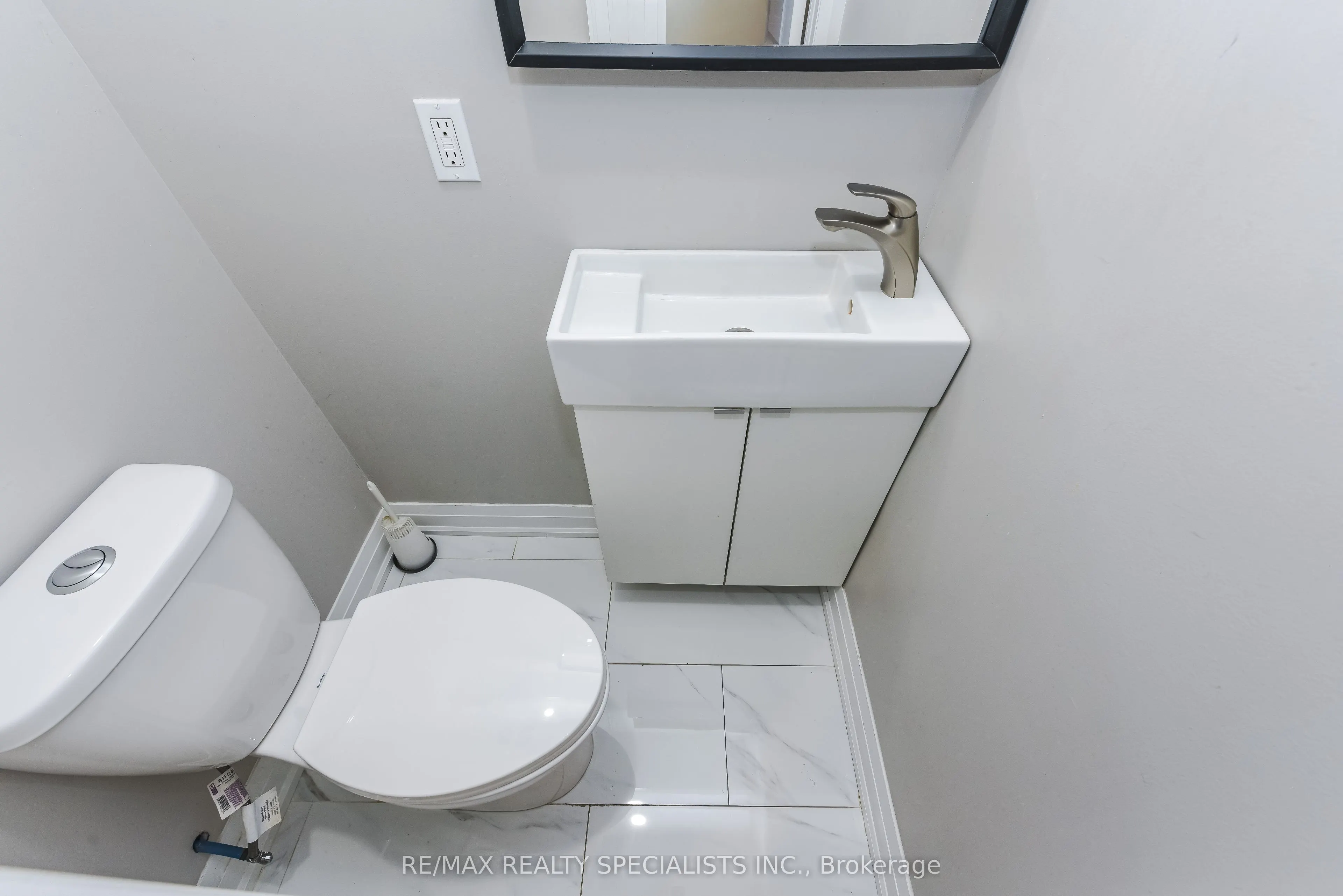 137 Avondale Boulevard #Upper Portion