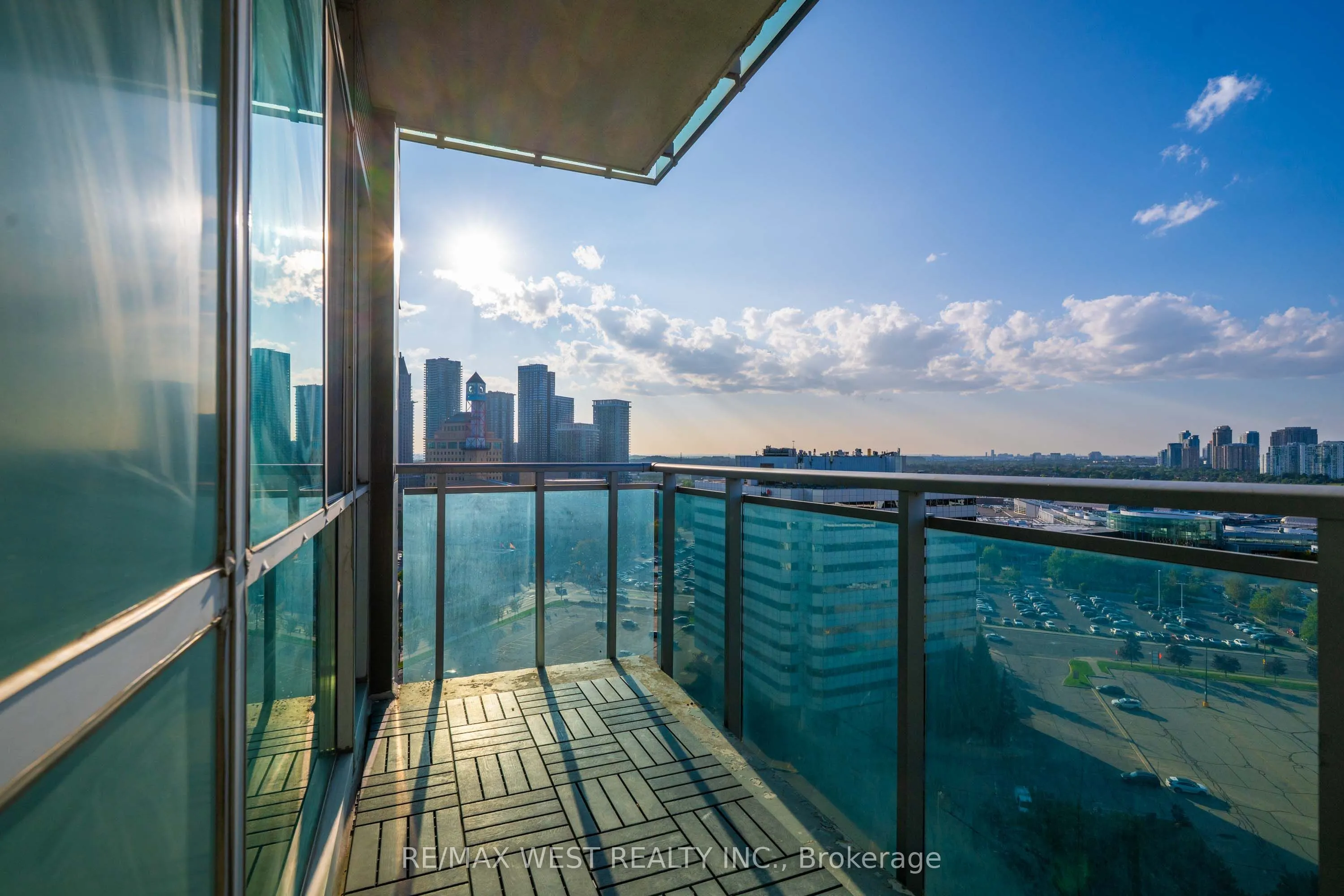220 Burnhamthorpe Road W #1710