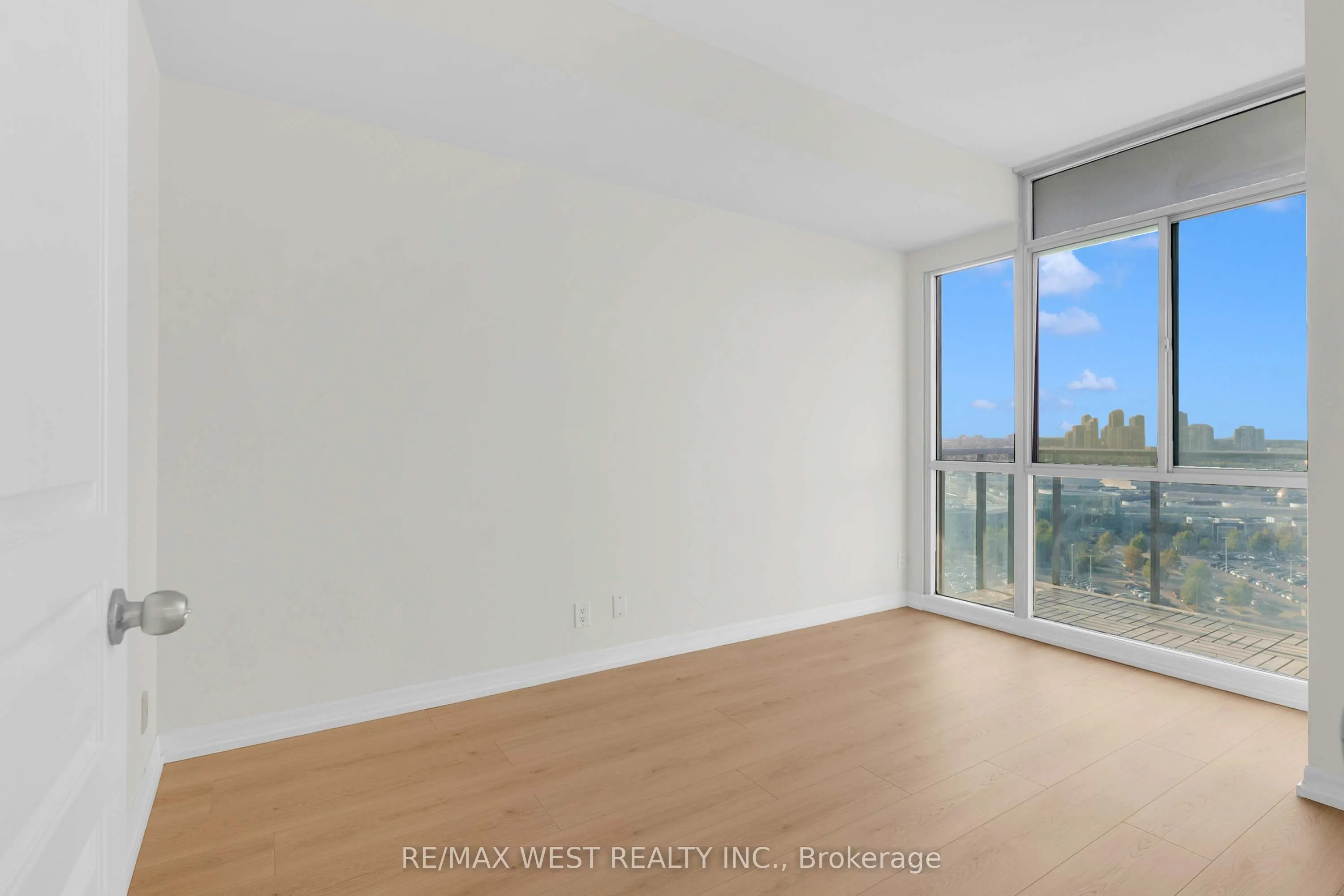 220 Burnhamthorpe Road W #1710