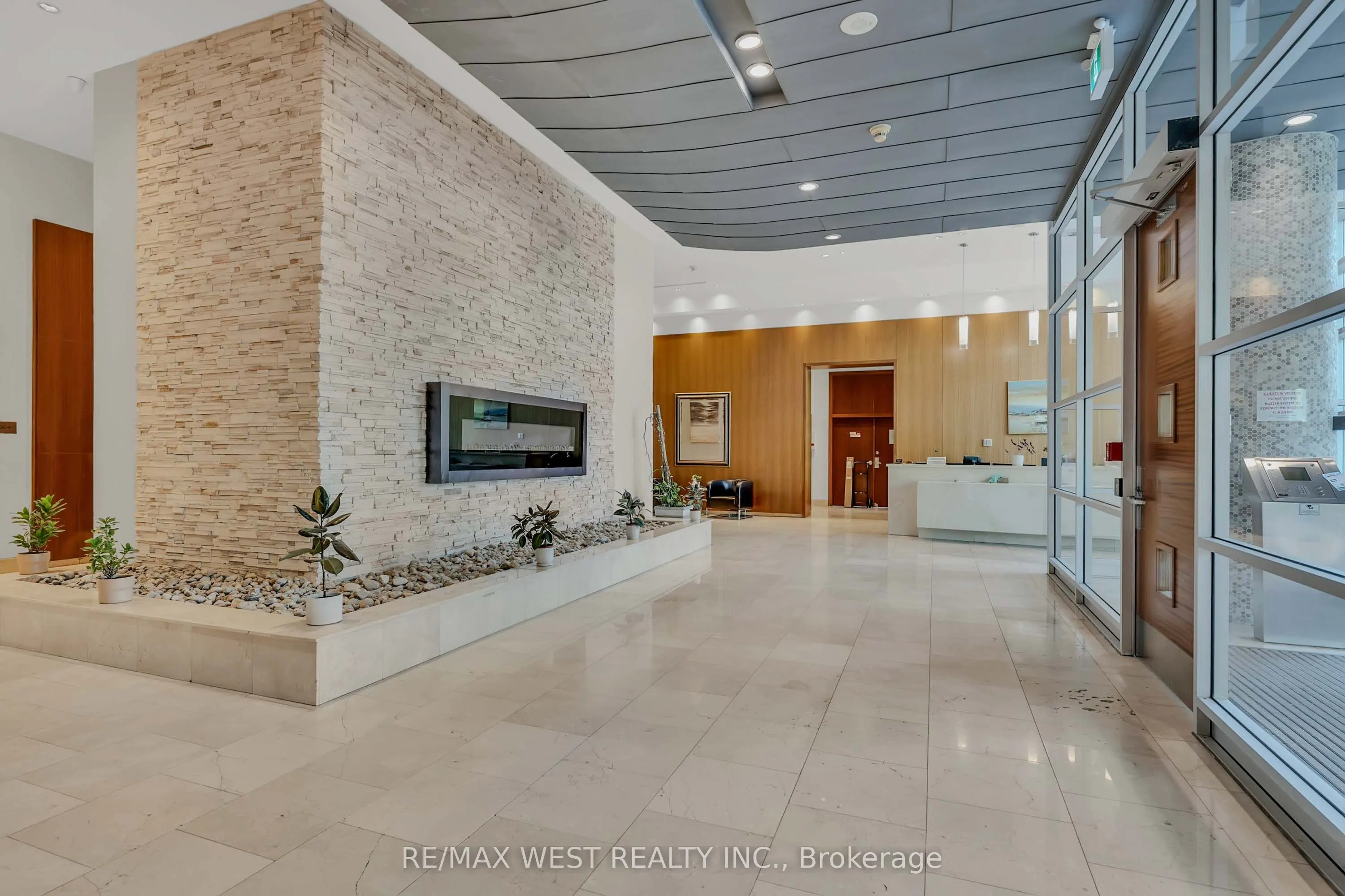220 Burnhamthorpe Road W #1710