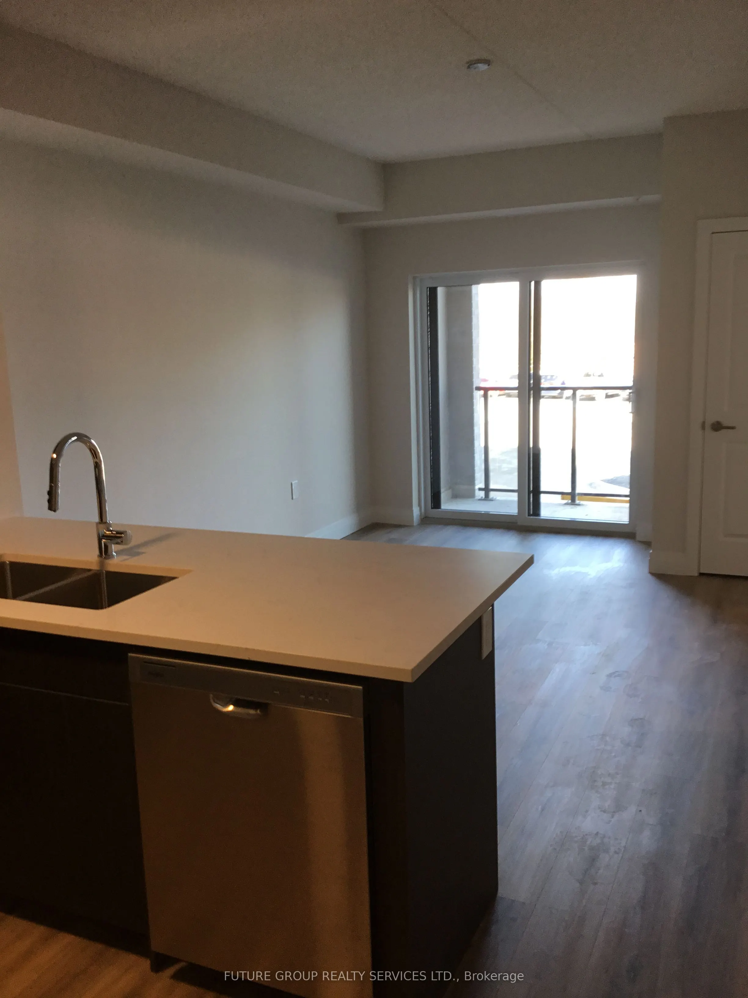 6415 Regional Rd 25 #203