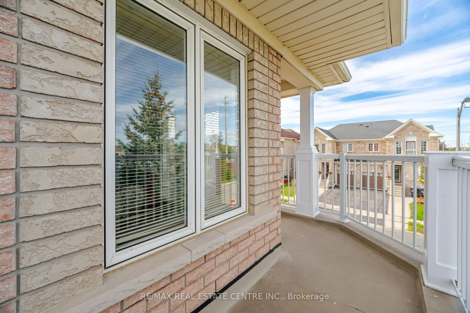 65 Connolly Crescent