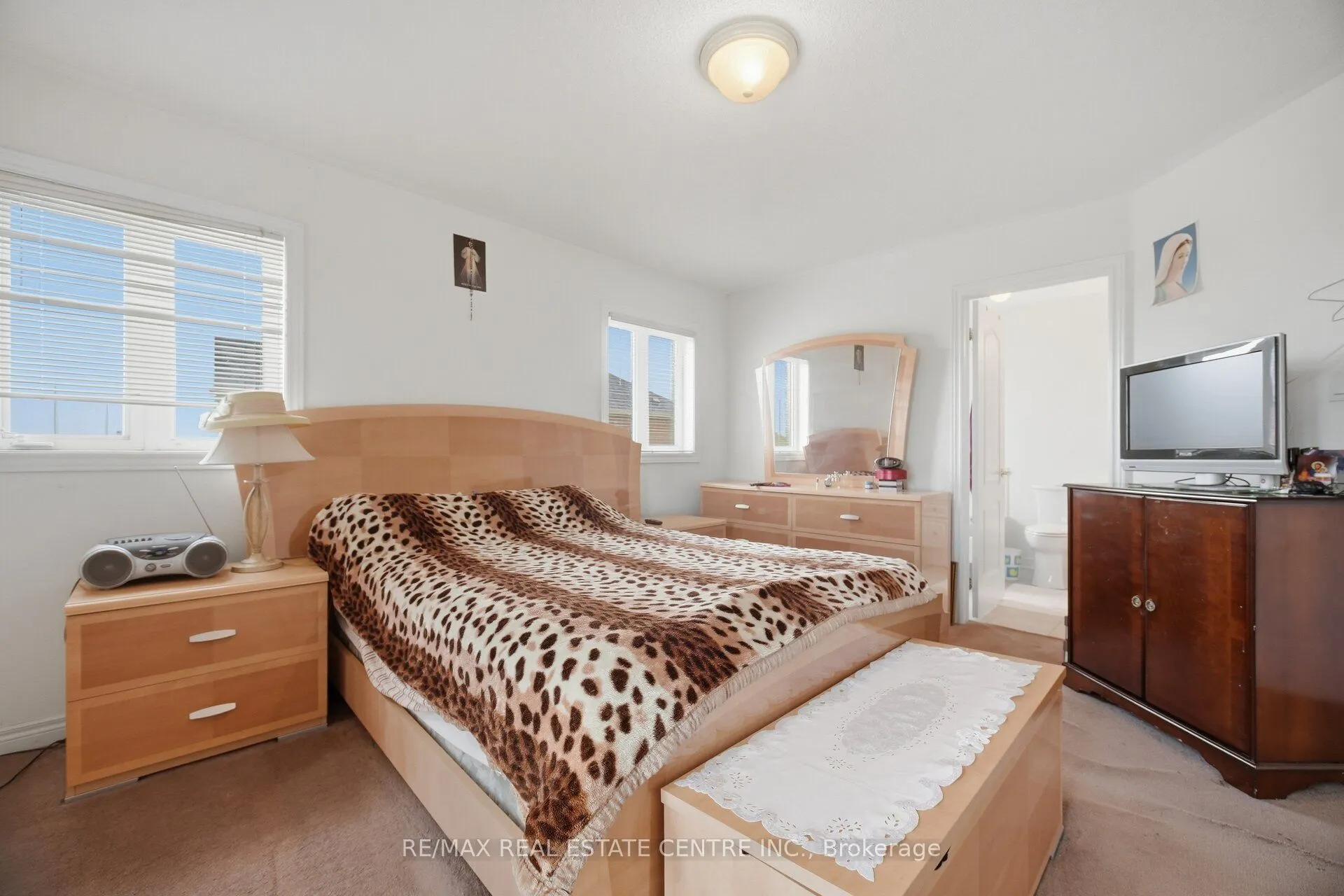 65 Connolly Crescent