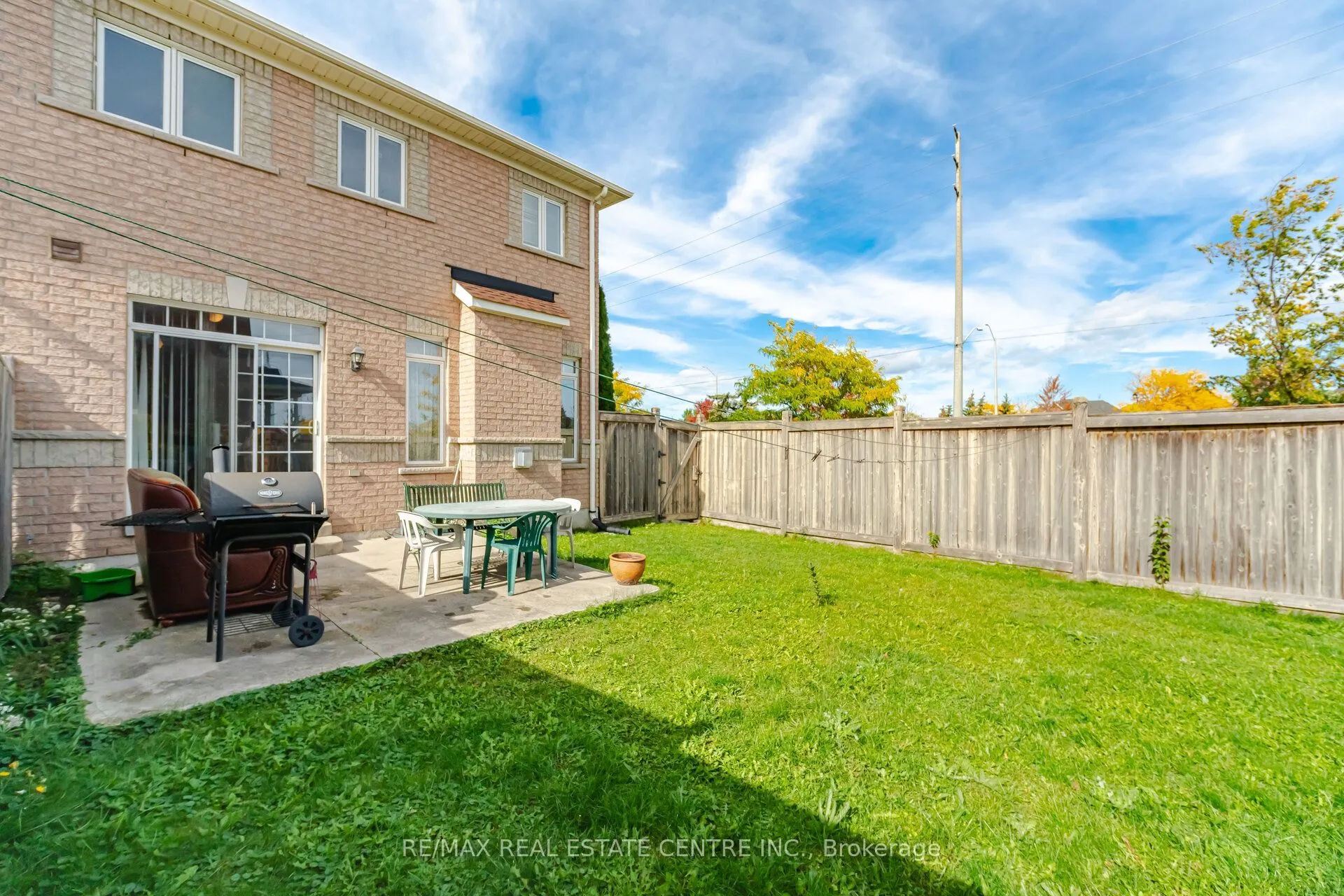65 Connolly Crescent