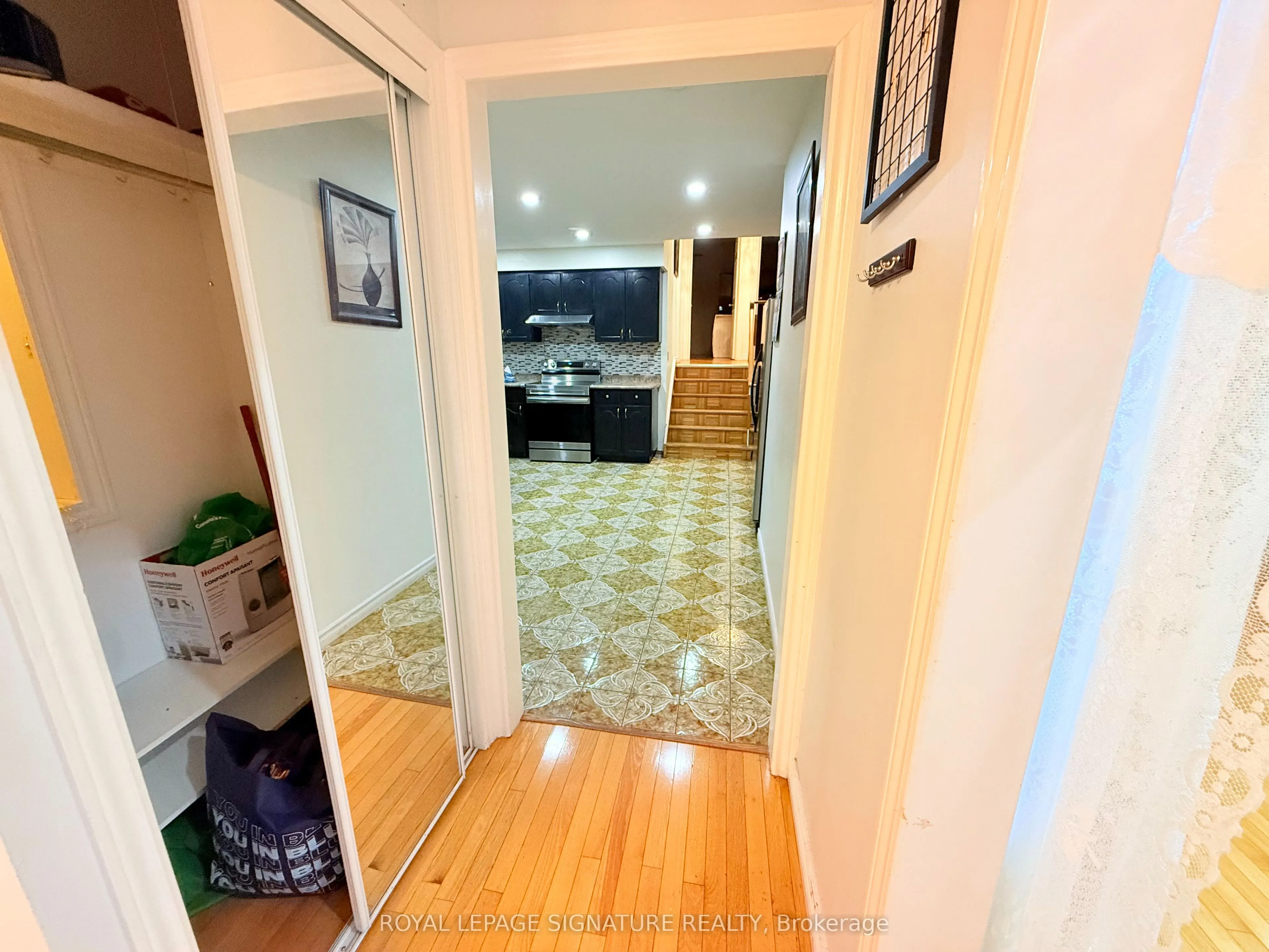 32 Madison Street