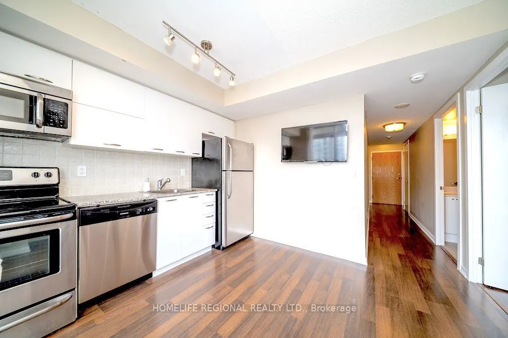 38 Joe Shuster Way #1520