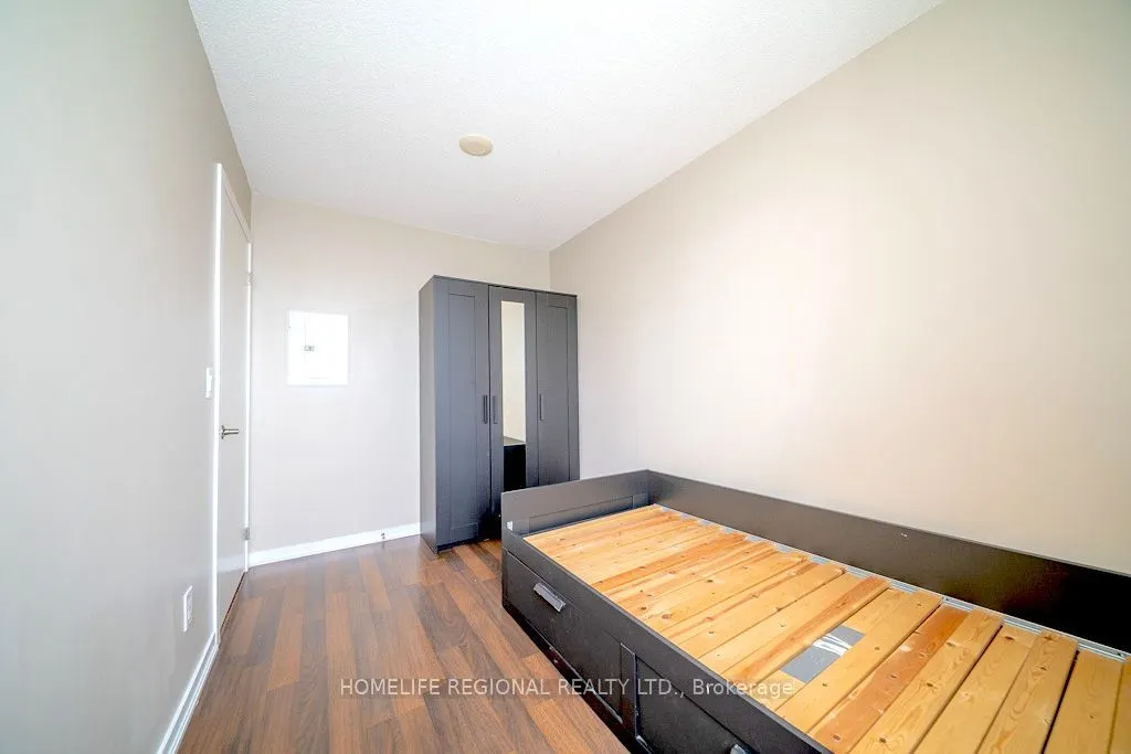 38 Joe Shuster Way #1520