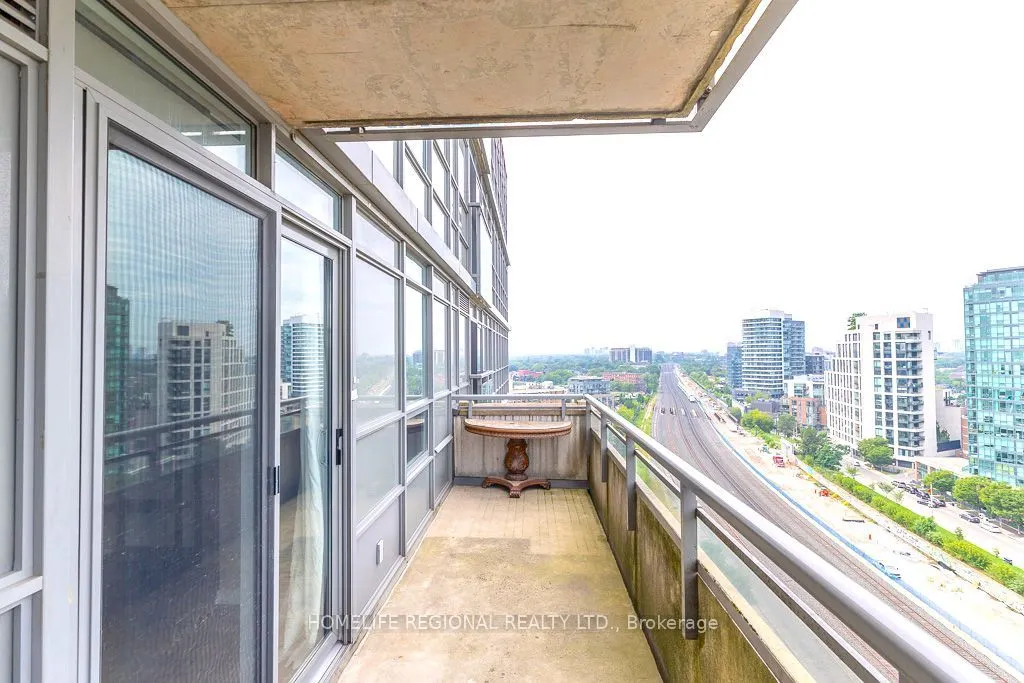 38 Joe Shuster Way #1520