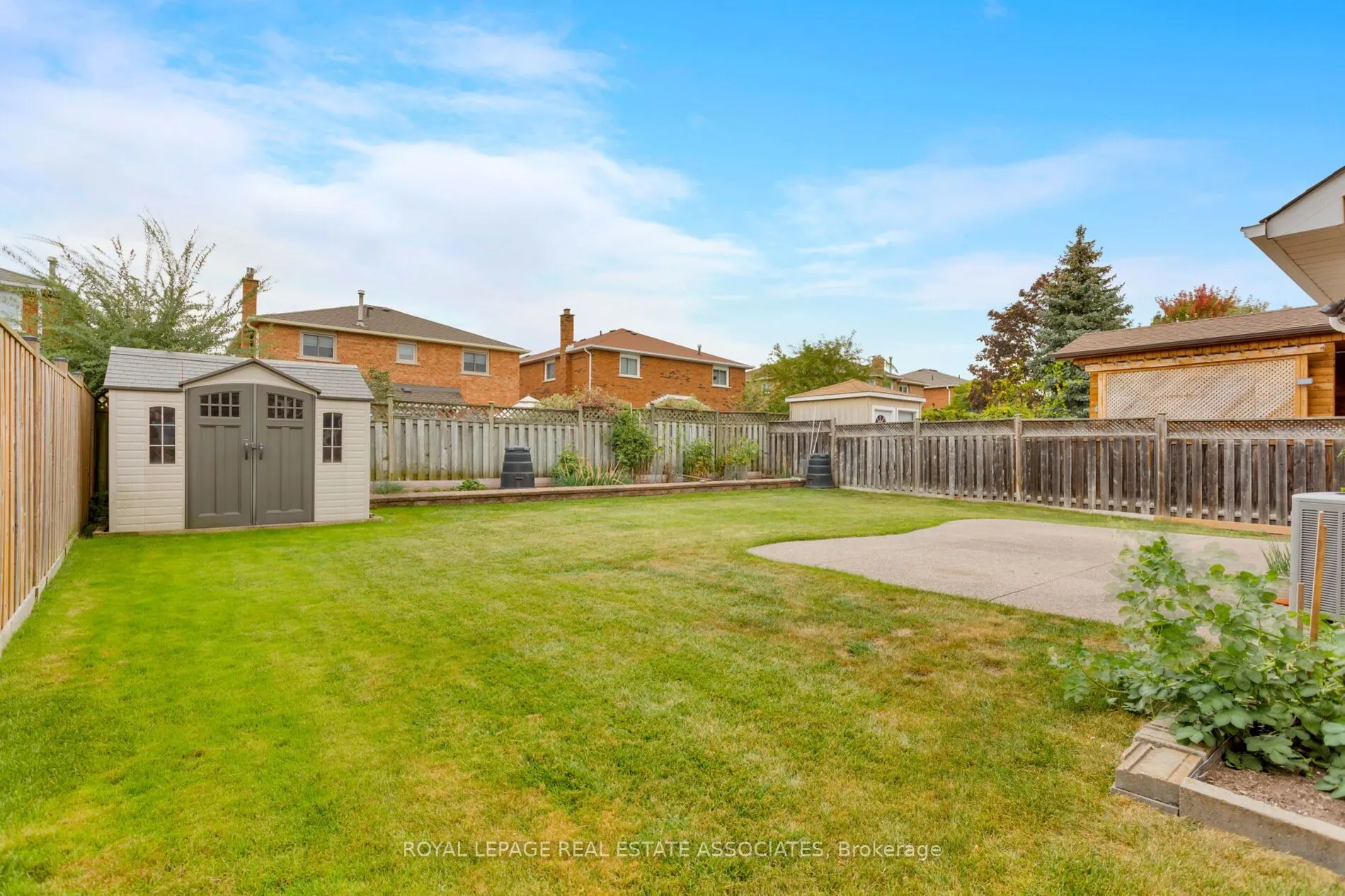 1410 Wakehurst Crescent