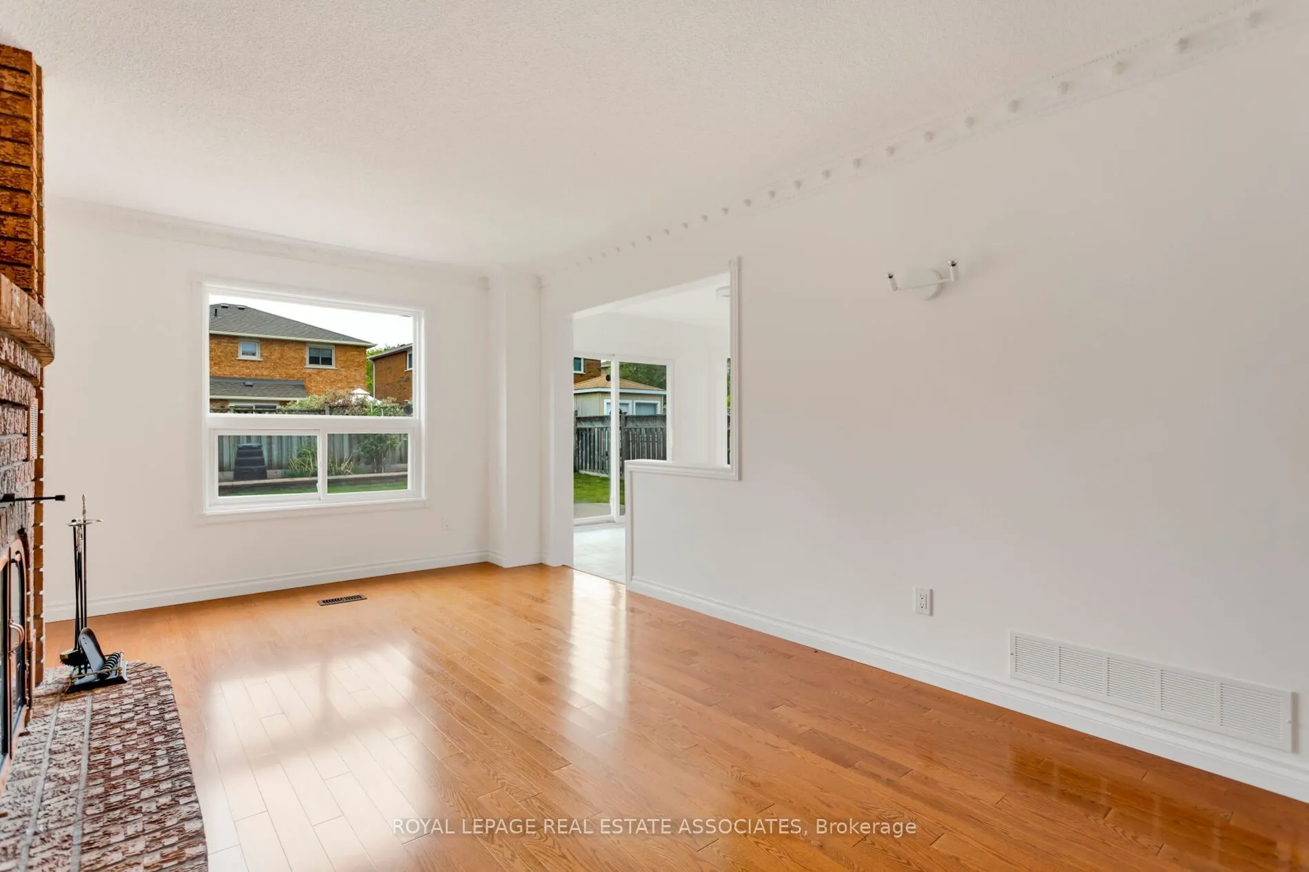 1410 Wakehurst Crescent
