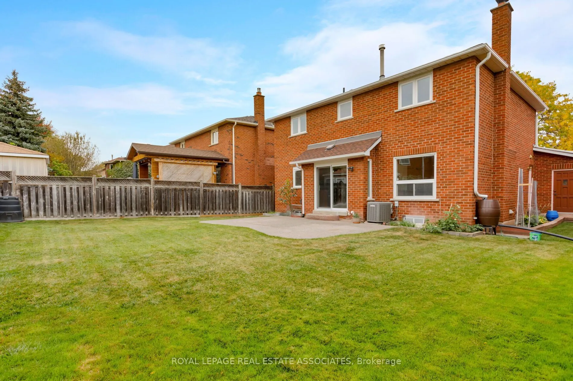 1410 Wakehurst Crescent