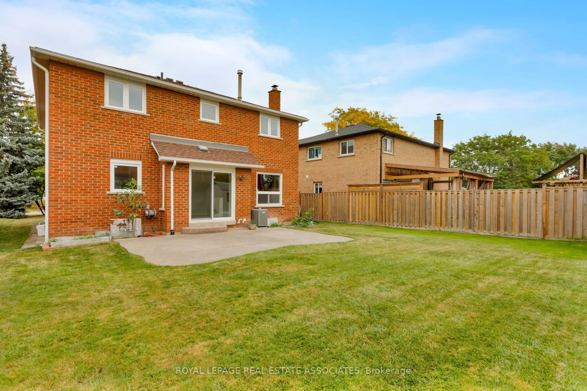 1410 Wakehurst Crescent