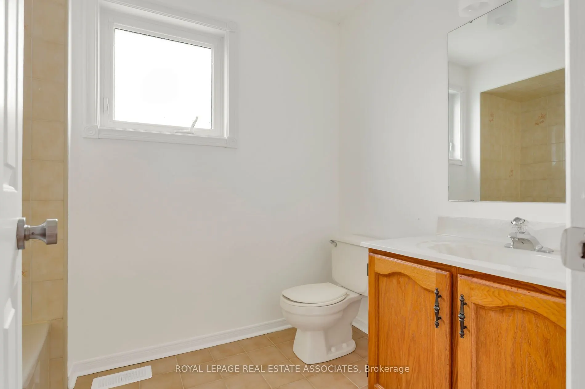 1410 Wakehurst Crescent