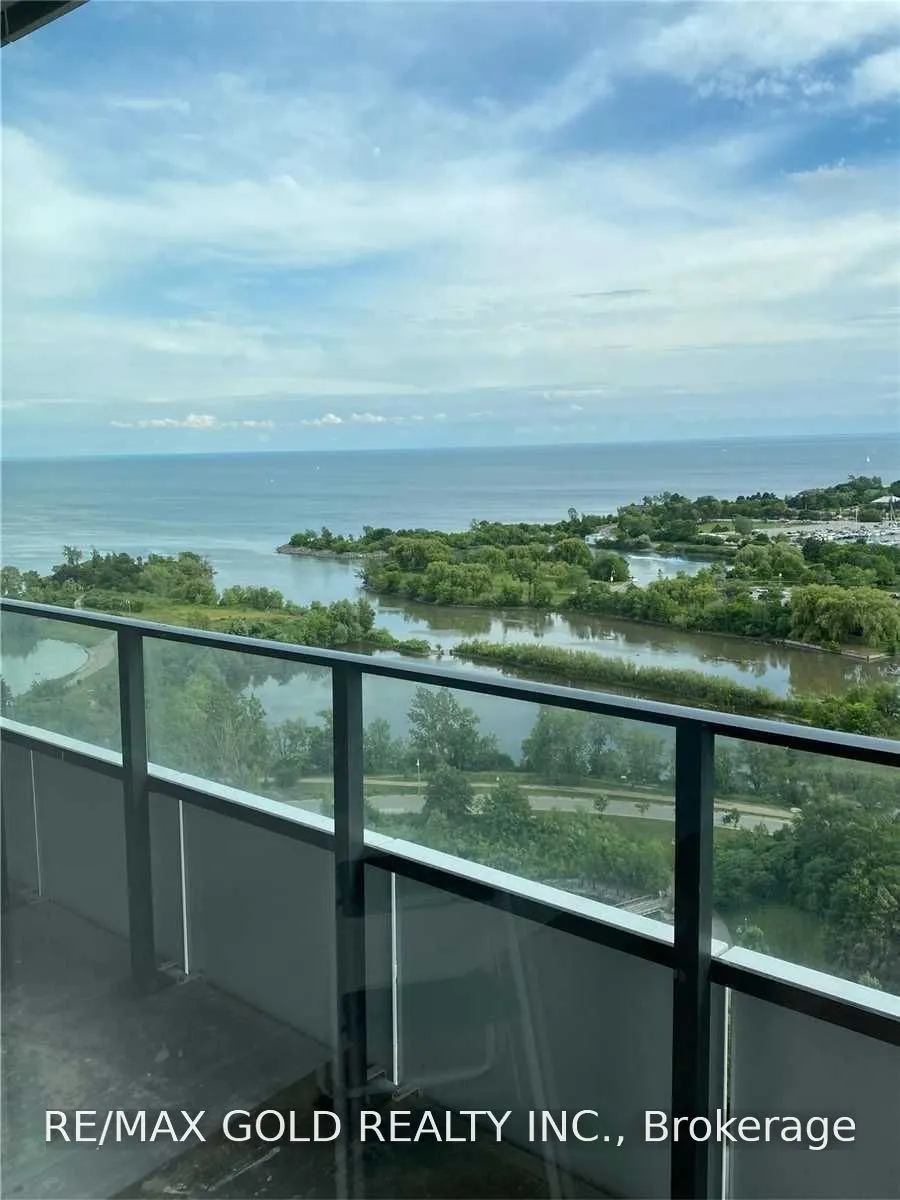 20 Shore Breeze Drive #1802