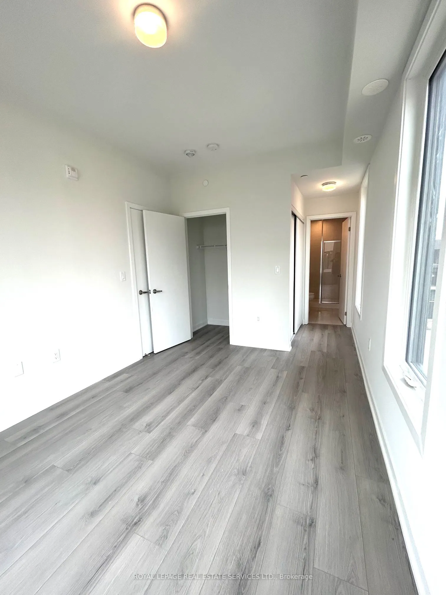 3405 Ridgeway Drive #18