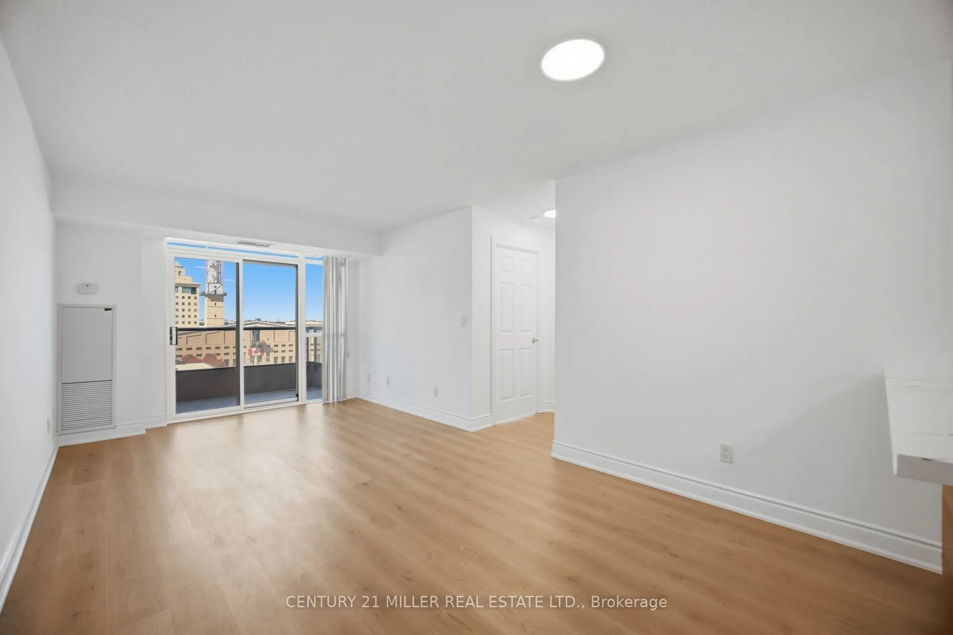 310 Burnhamthorpe Road W #1203