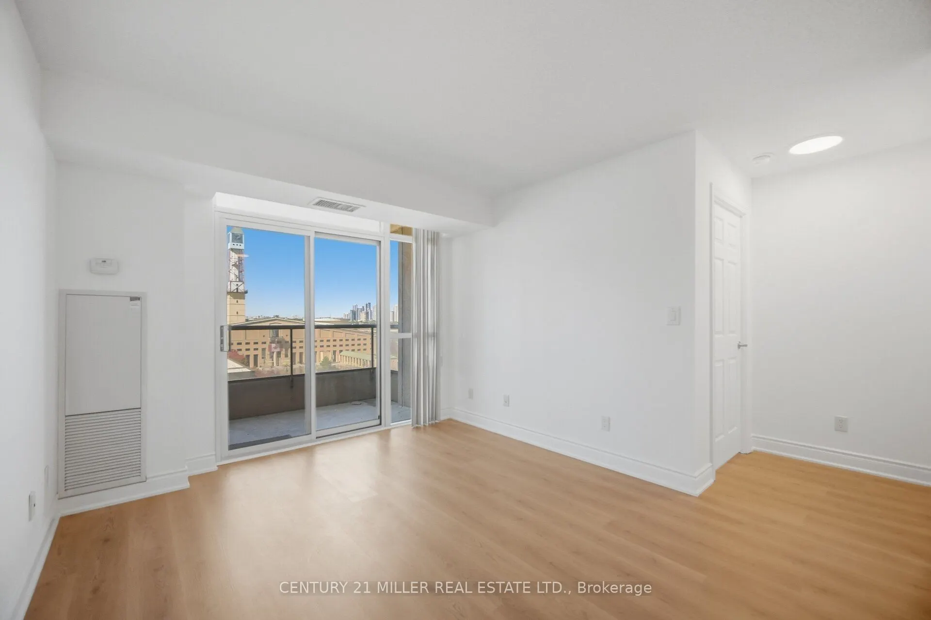 310 Burnhamthorpe Road W #1203