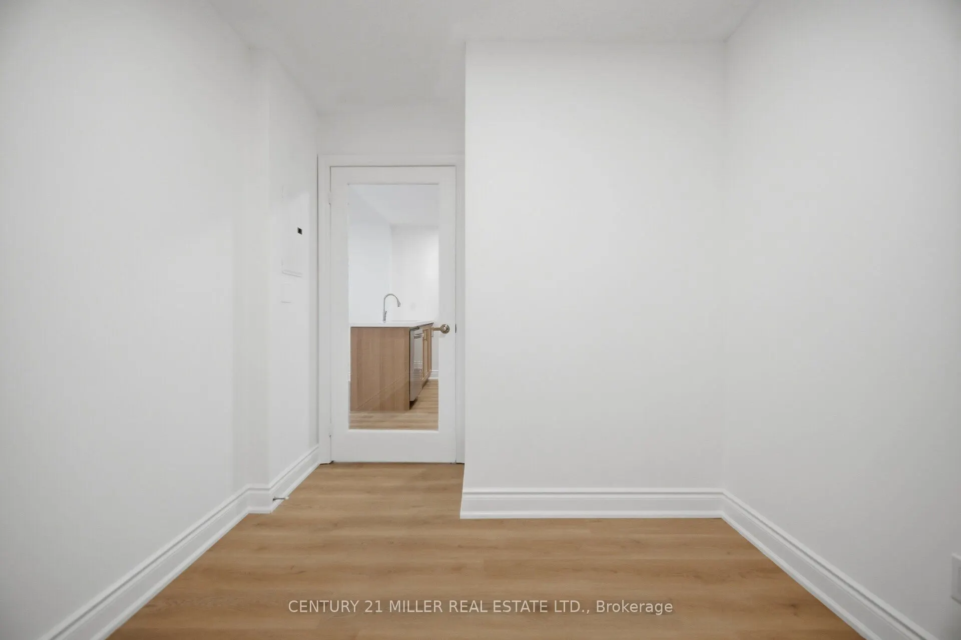 310 Burnhamthorpe Road W #1203