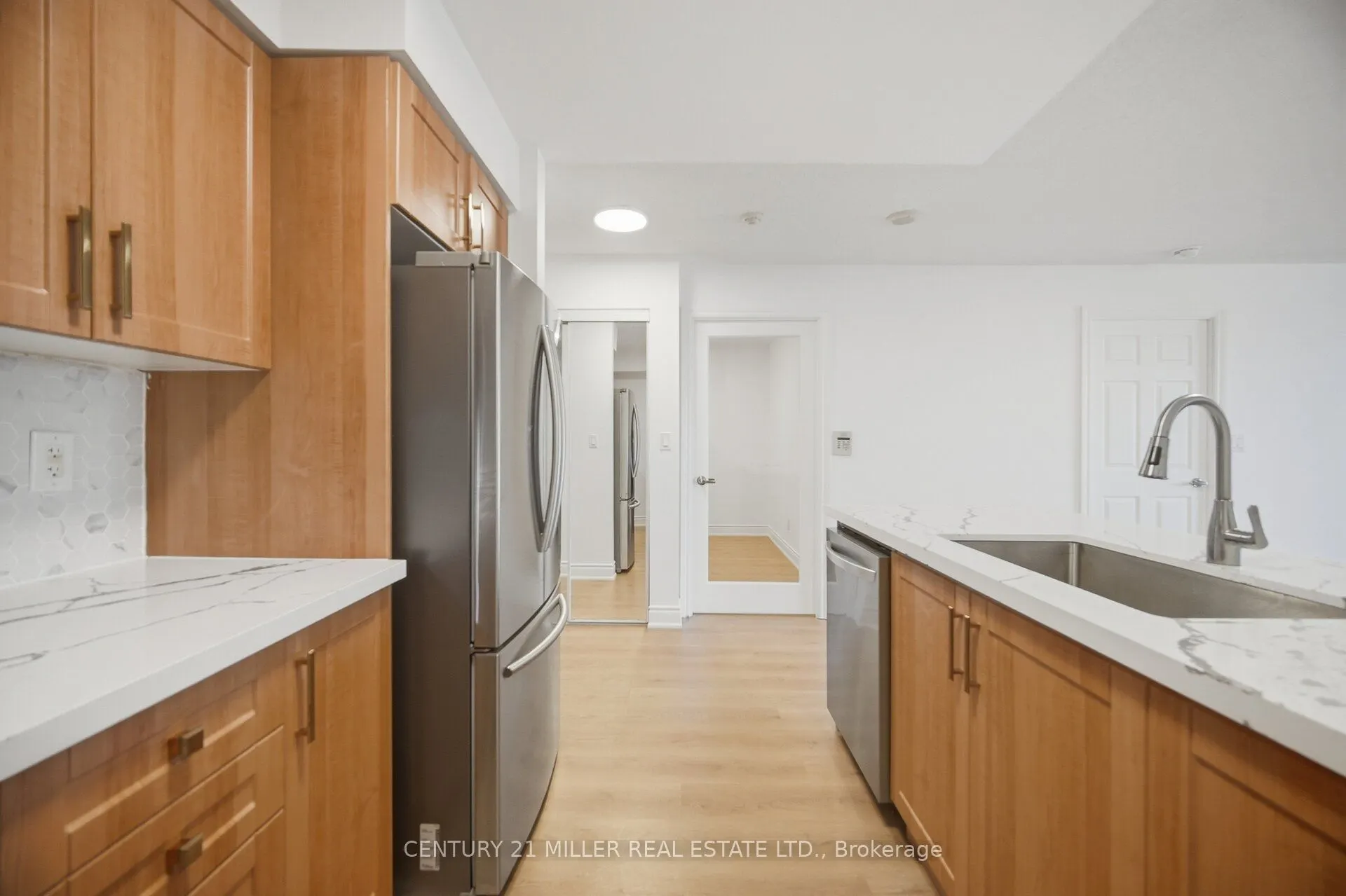 310 Burnhamthorpe Road W #1203