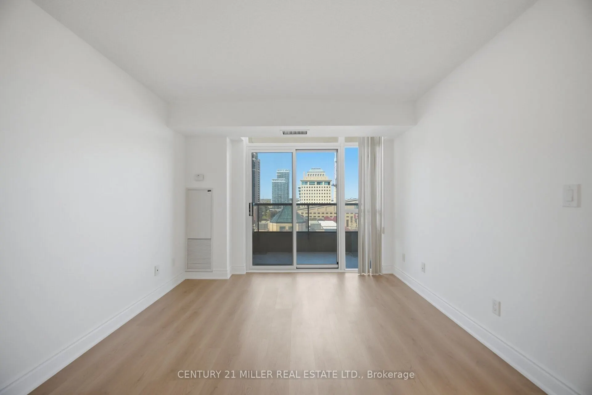 310 Burnhamthorpe Road W #1203