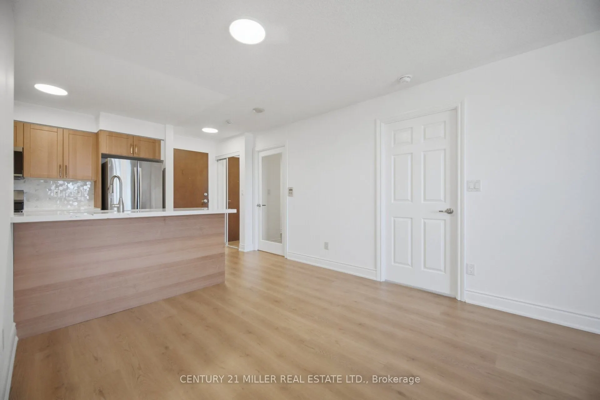 310 Burnhamthorpe Road W #1203
