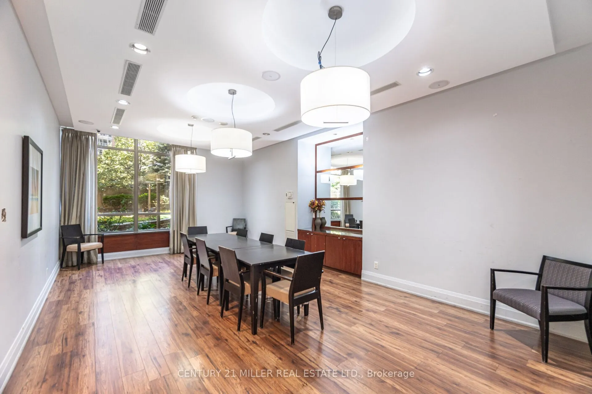 310 Burnhamthorpe Road W #1203
