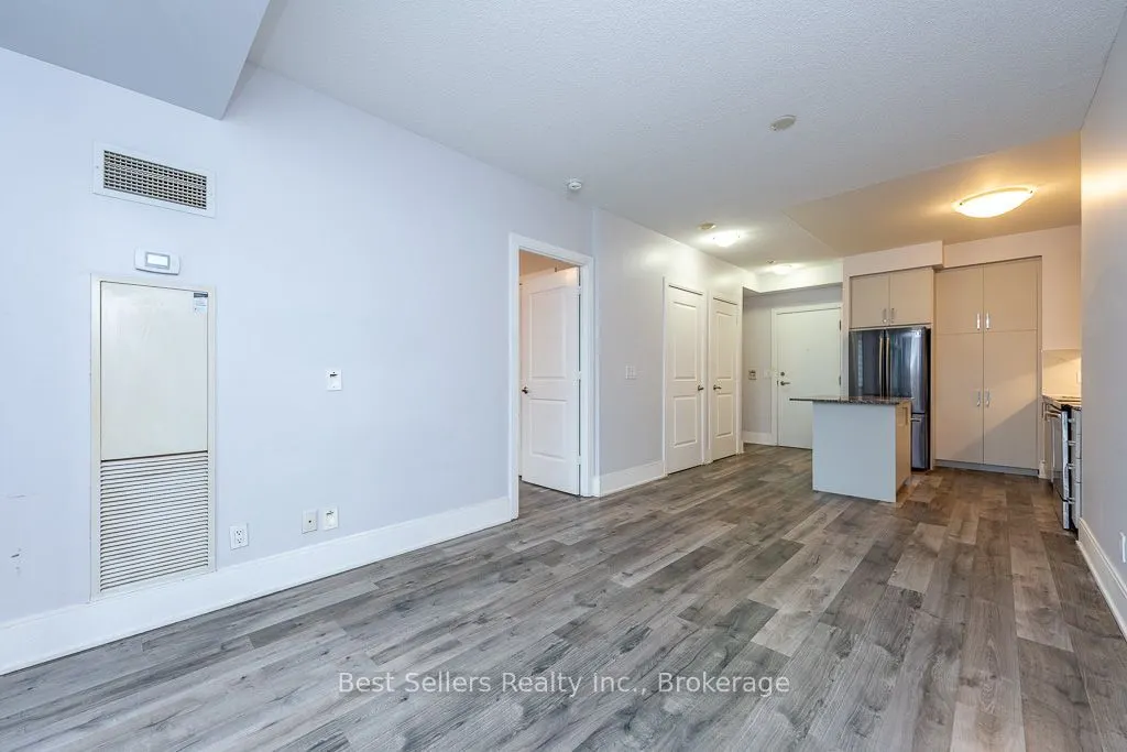 330 Burnhamthorpe Road W #2703
