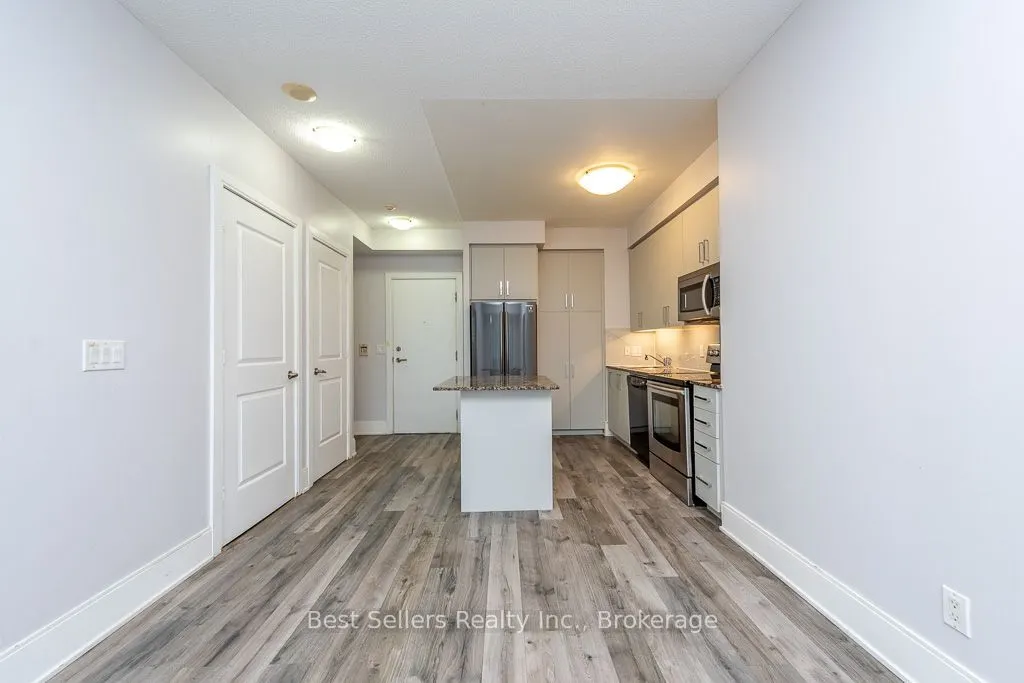 330 Burnhamthorpe Road W #2703