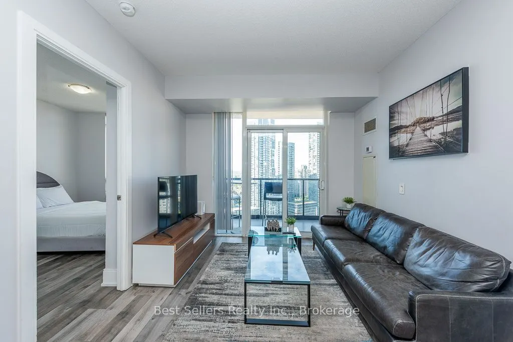 330 Burnhamthorpe Road W #2703