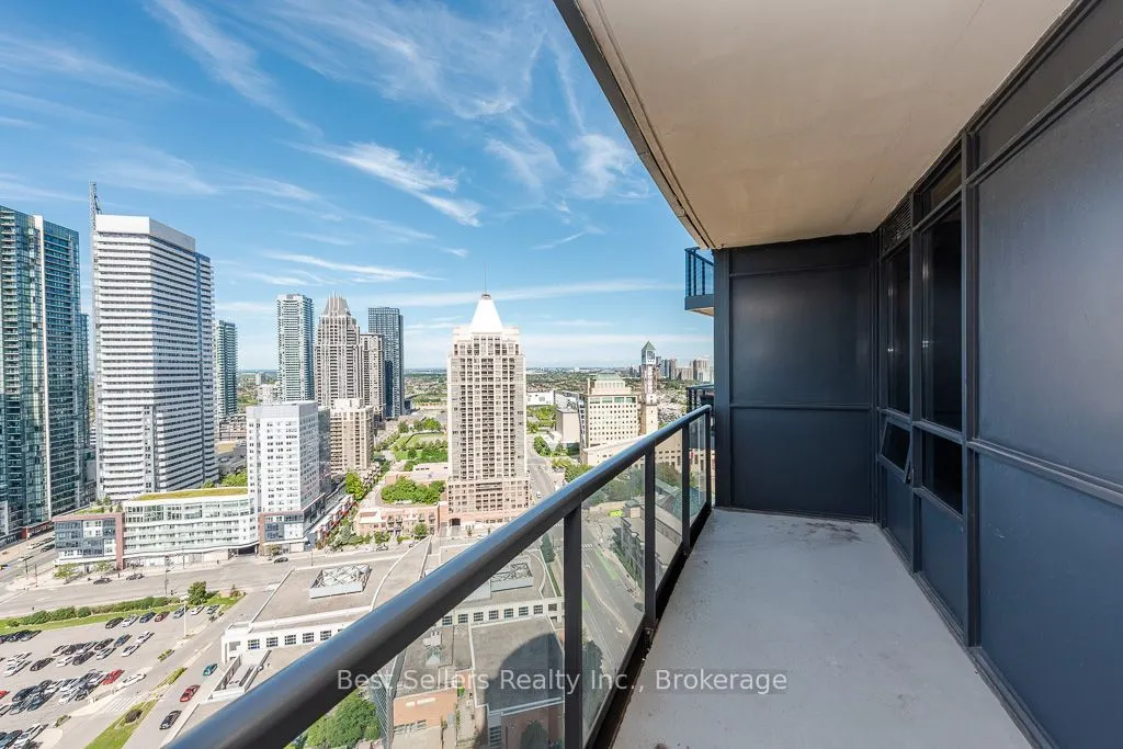 330 Burnhamthorpe Road W #2703
