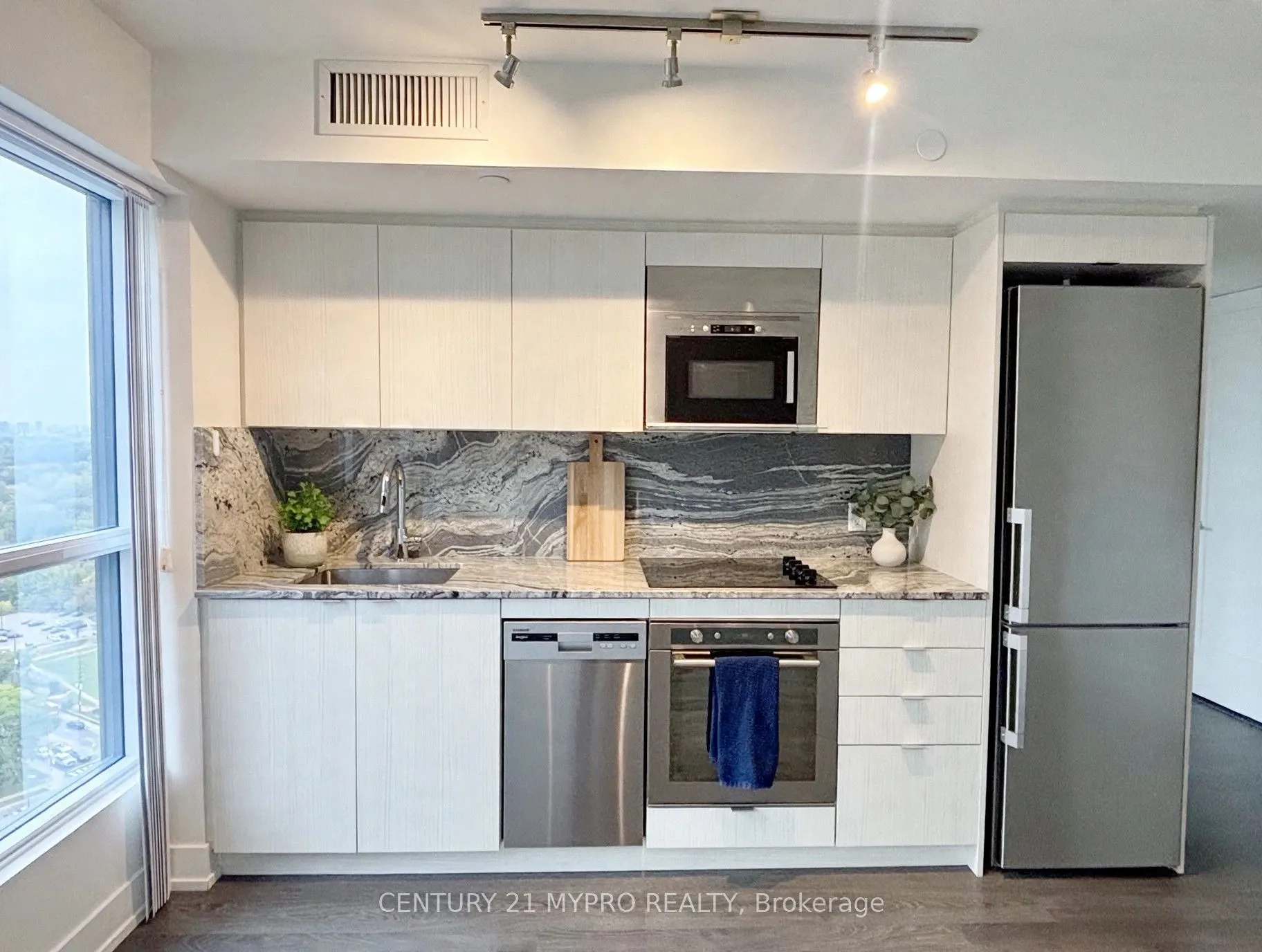 5 Mabelle Avenue #2234