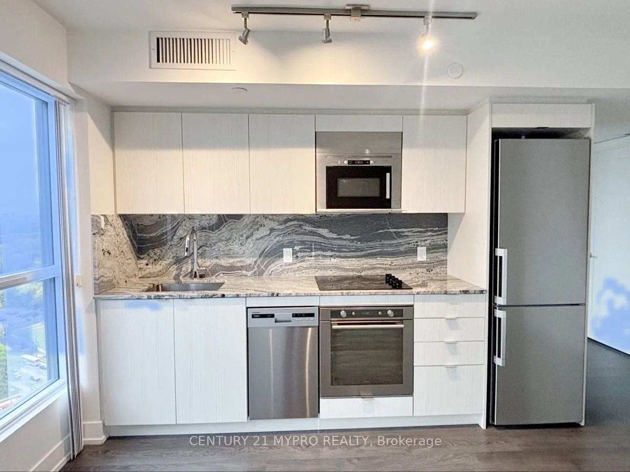 5 Mabelle Avenue #2234