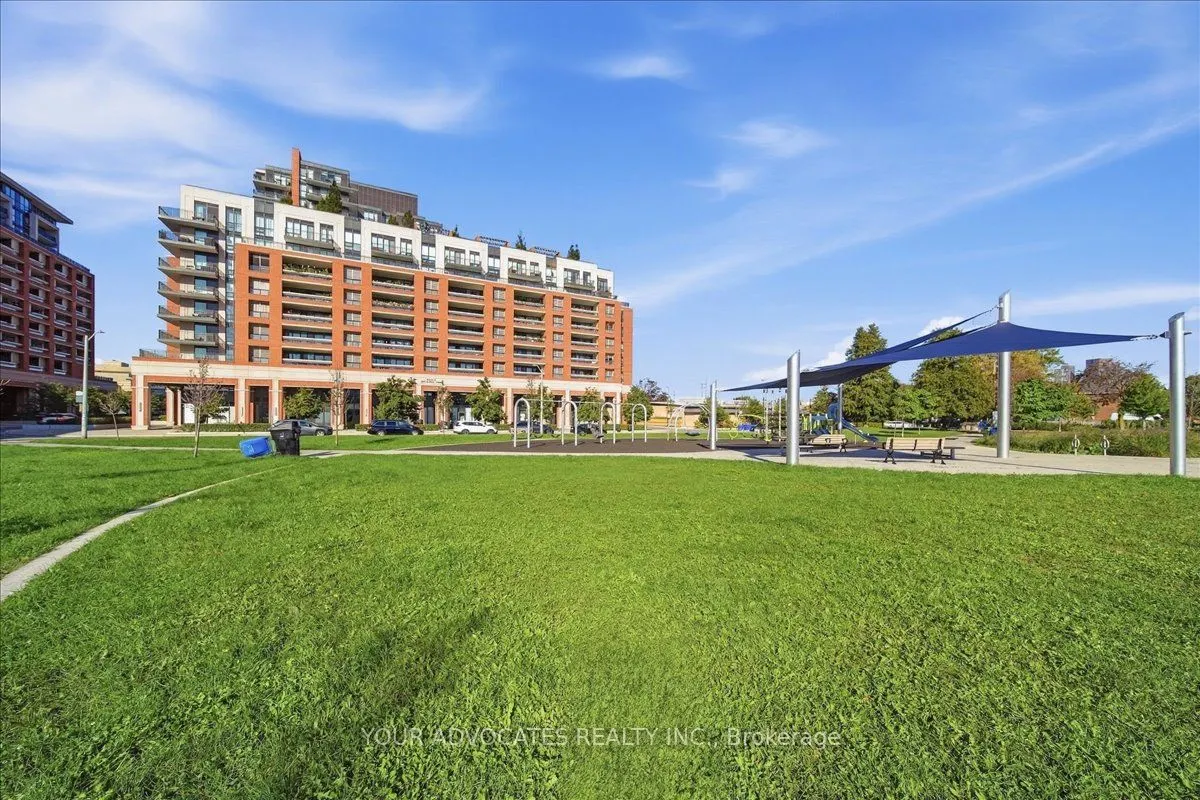 3091 DUFFERIN Street #406