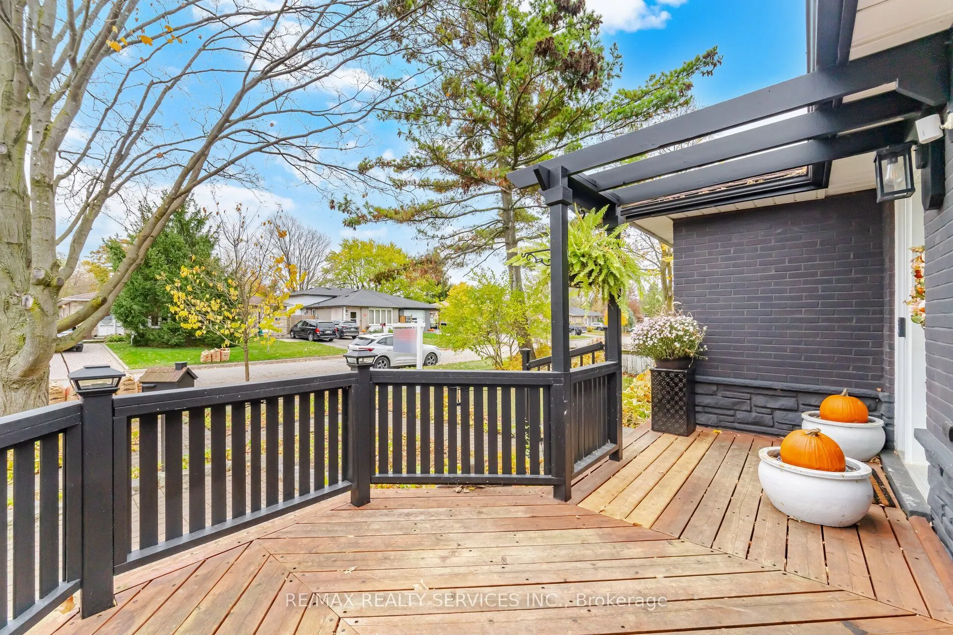 82 Edelwild Drive