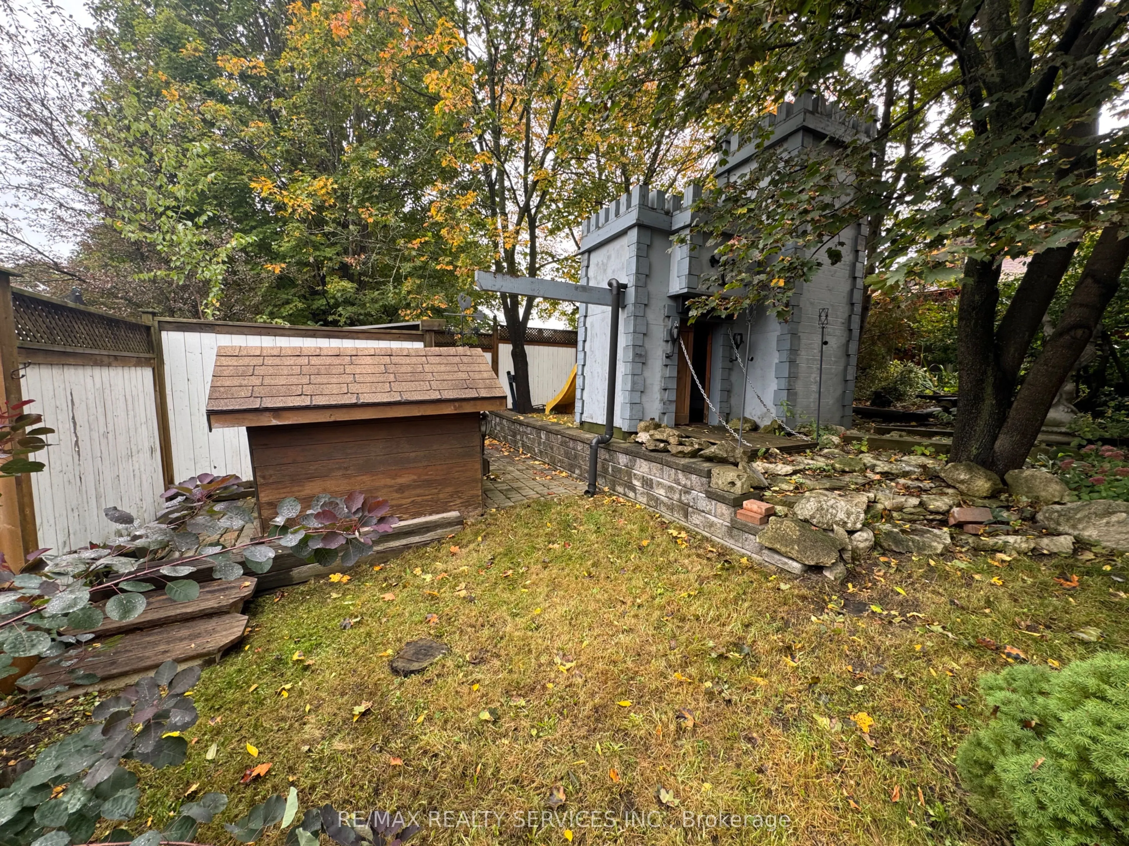 82 Edelwild Drive