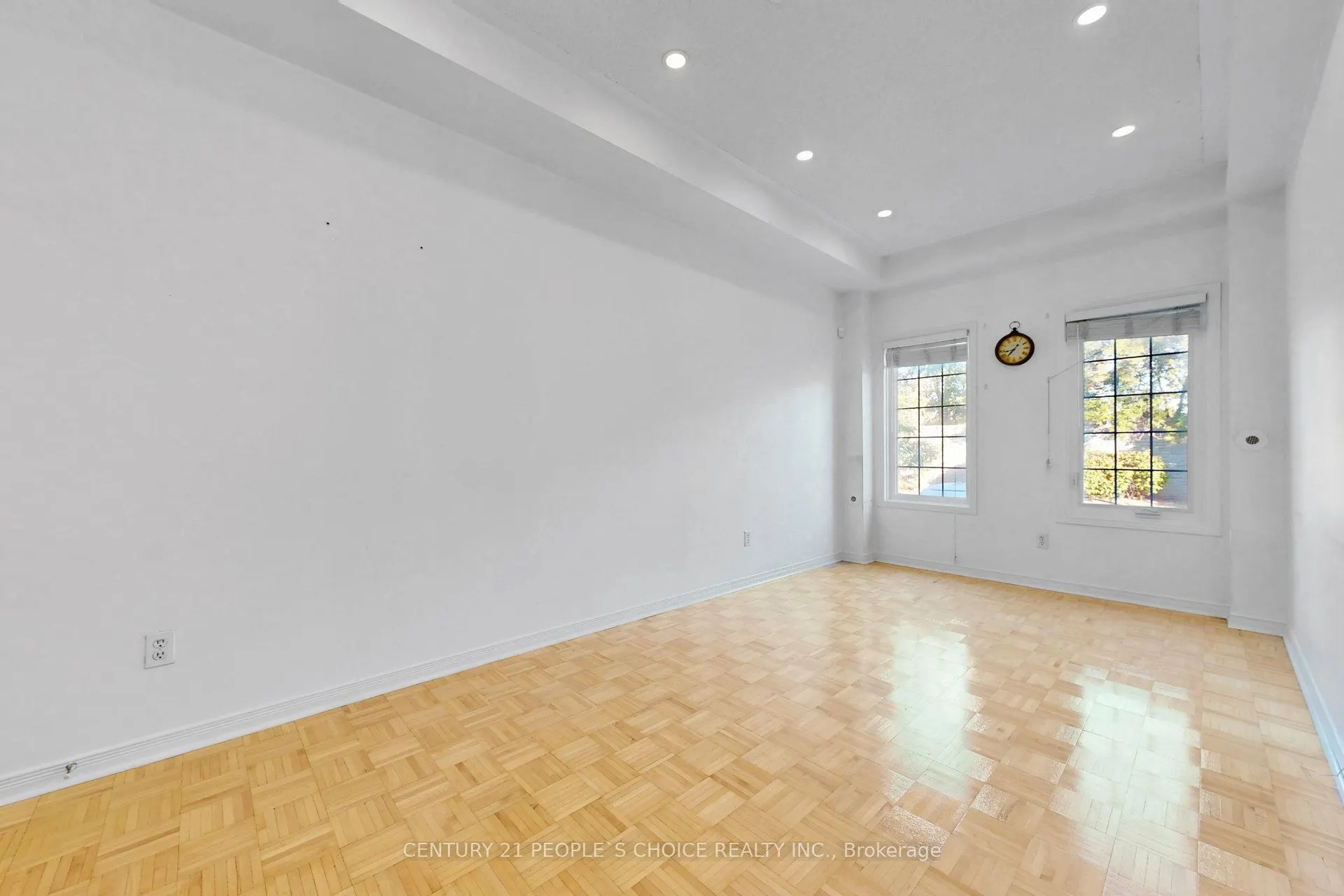 435 Hensall Circle #106