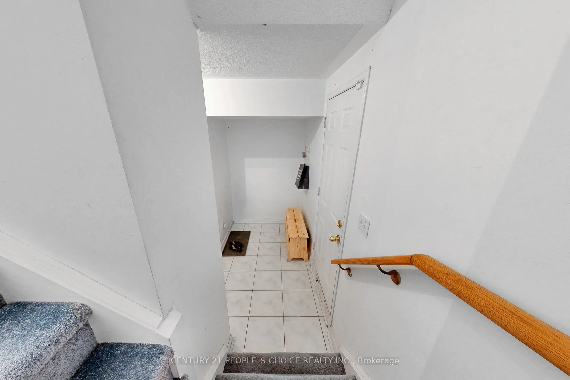 435 Hensall Circle #106