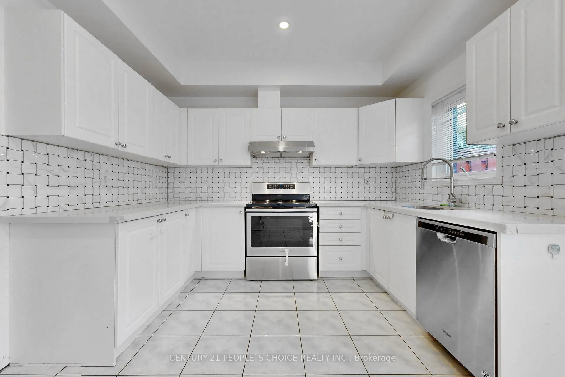 435 Hensall Circle #106