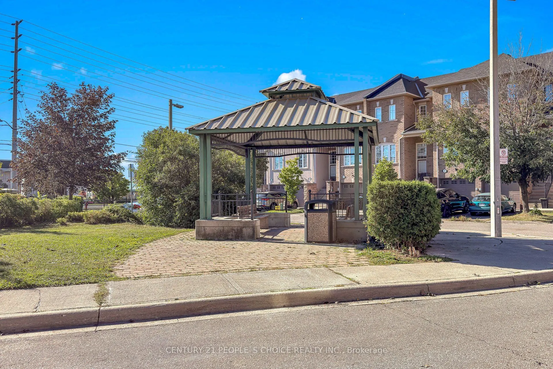 435 Hensall Circle #106