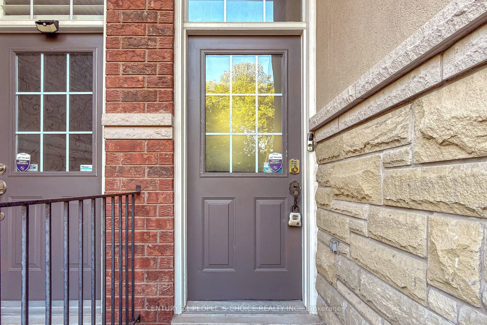 435 Hensall Circle #106
