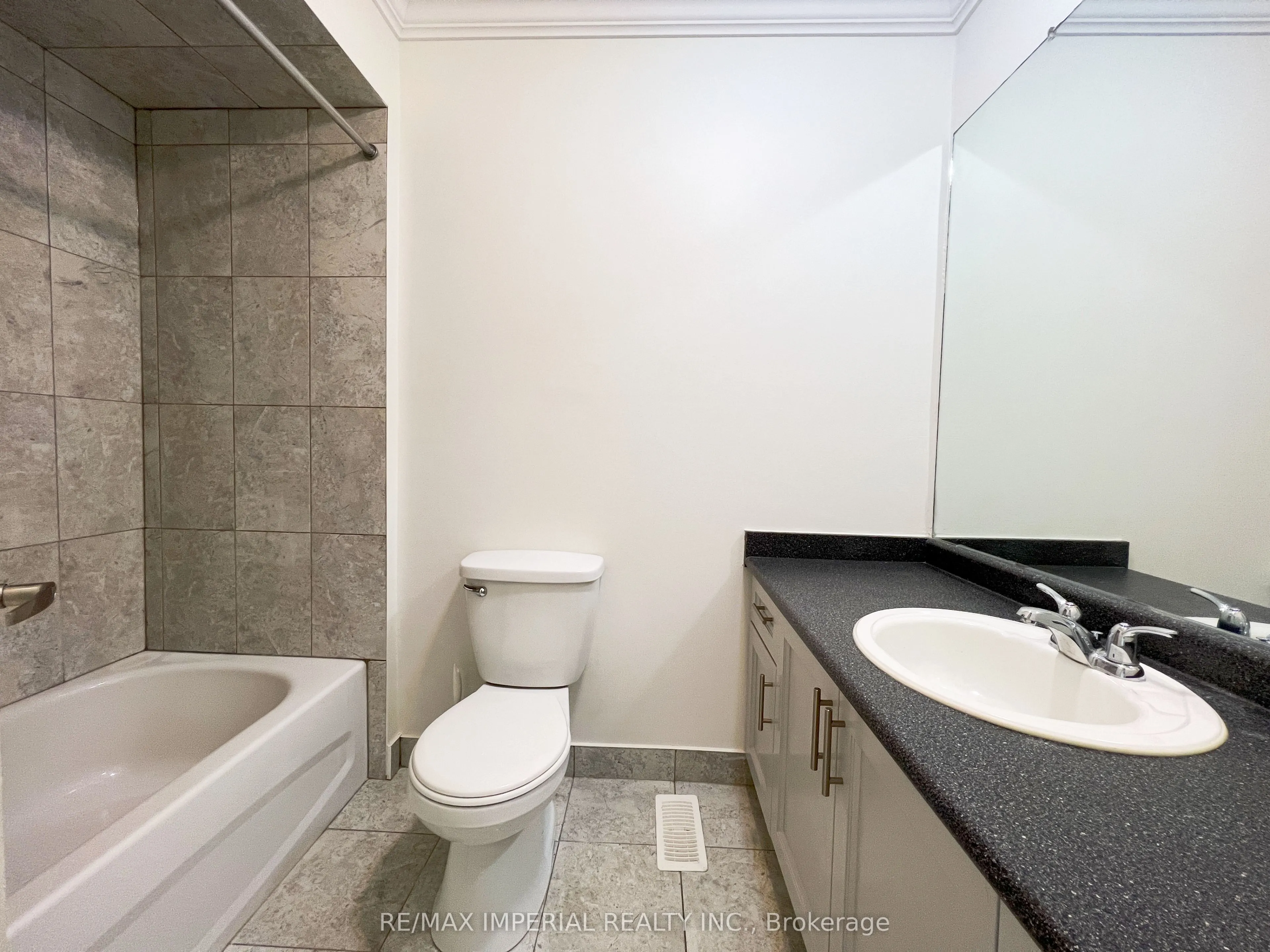 621A The Queensway