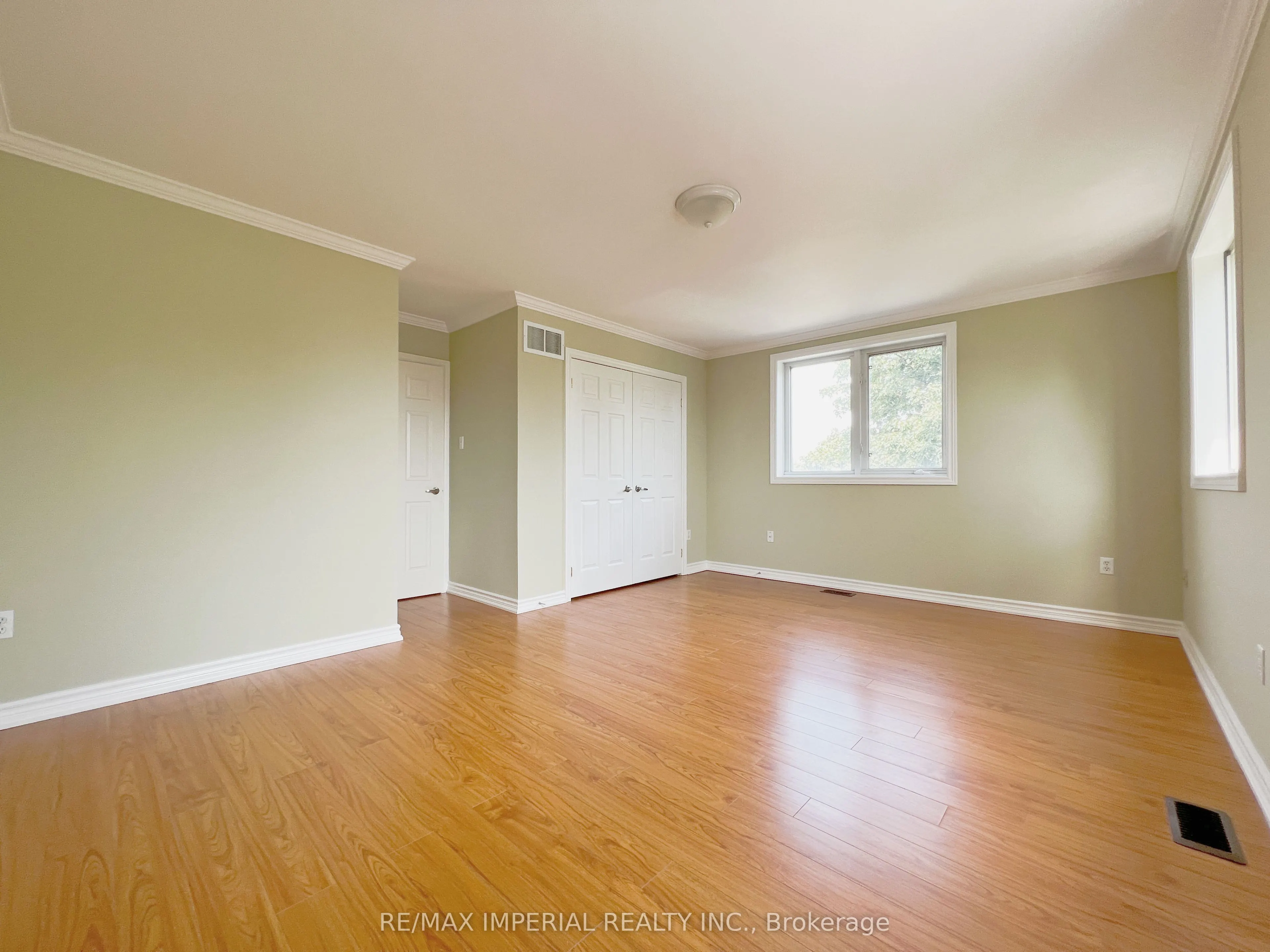 621A The Queensway