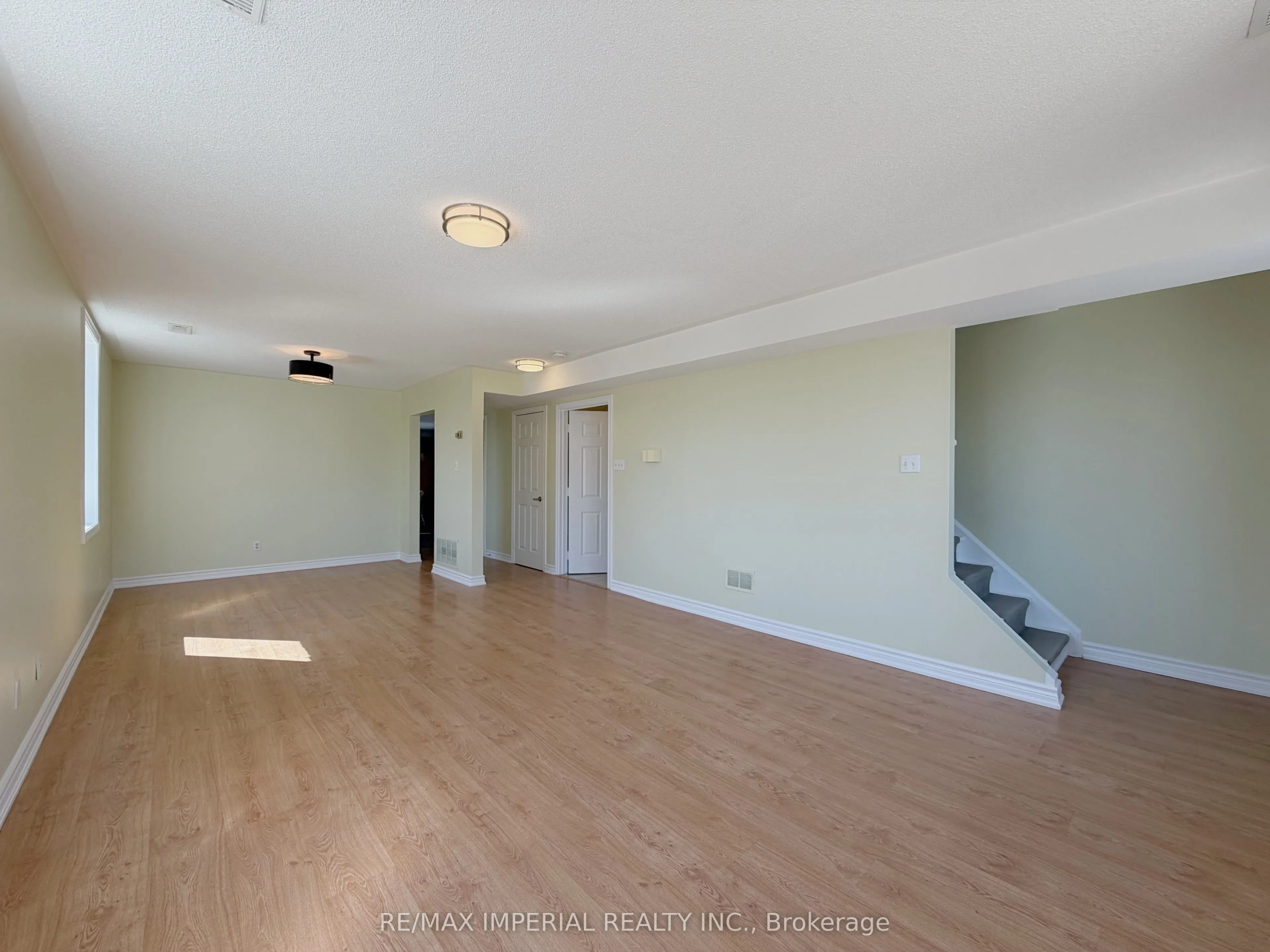 621A The Queensway
