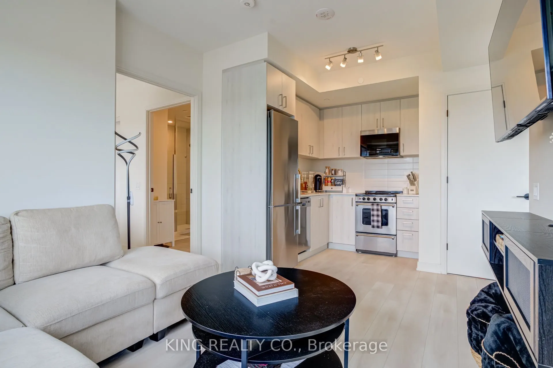 8010 Derry Road #809