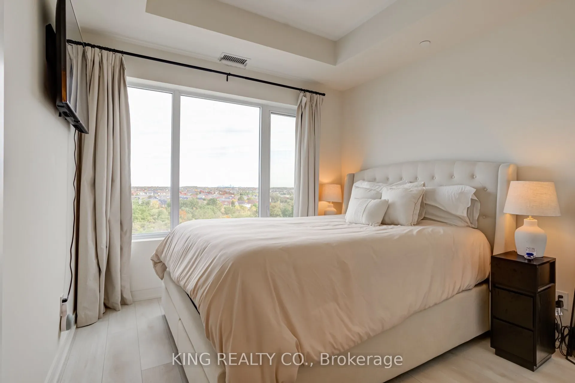 8010 Derry Road #809