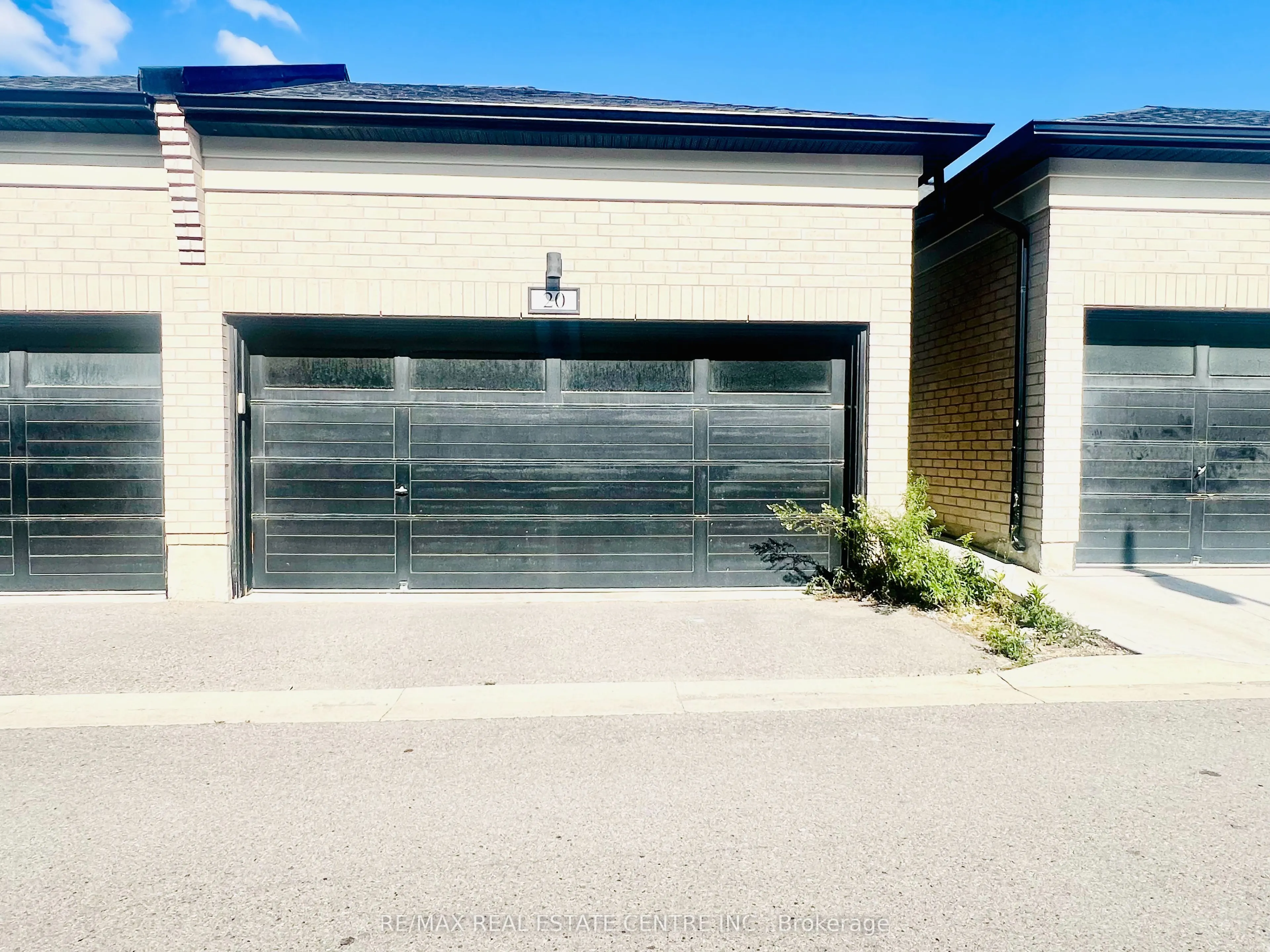 20 Military Crescent