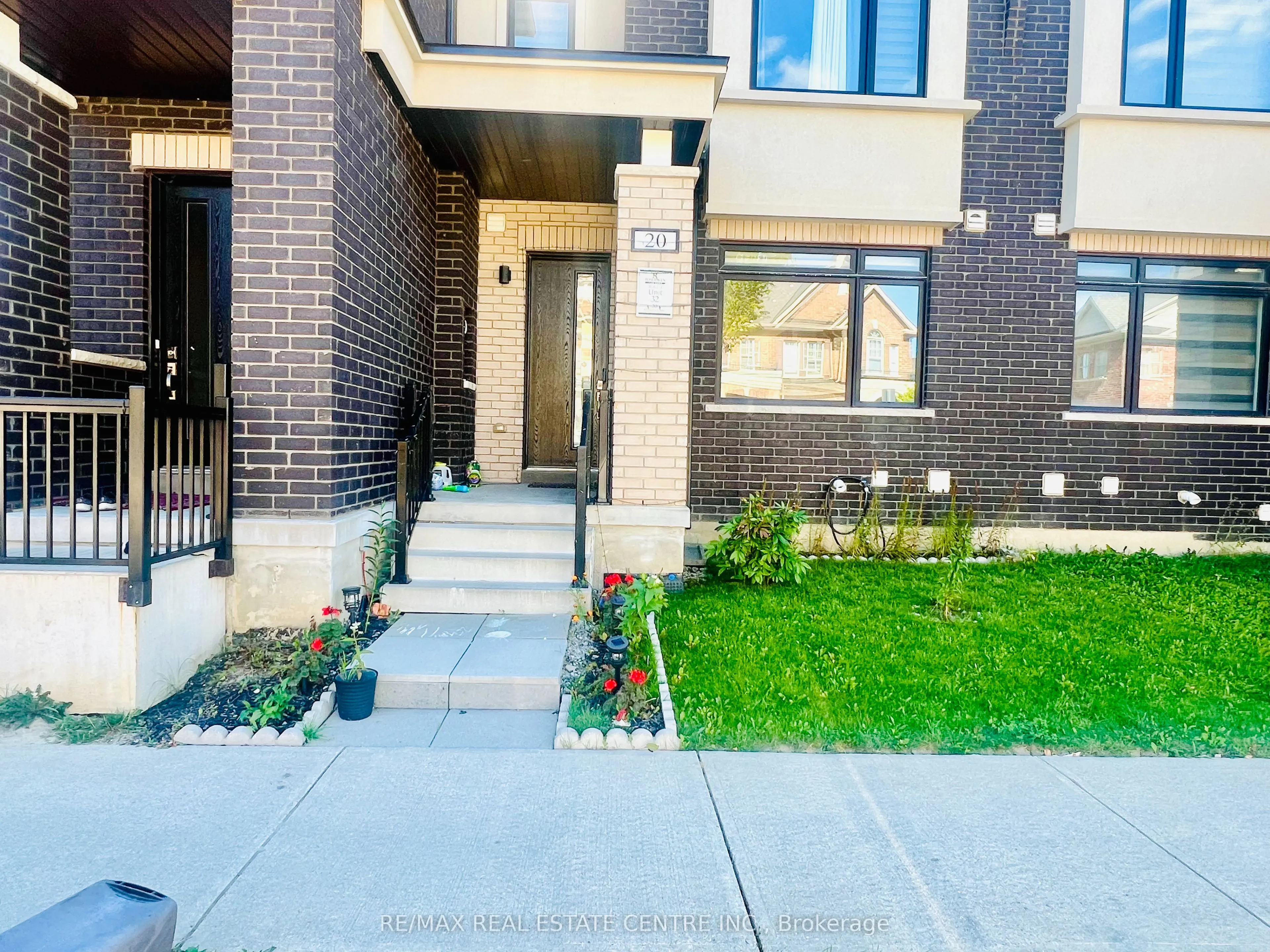 20 Military Crescent
